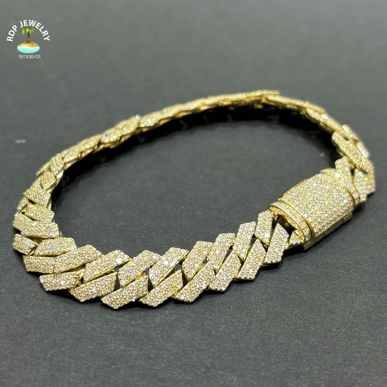 Cvd diamond bracelet