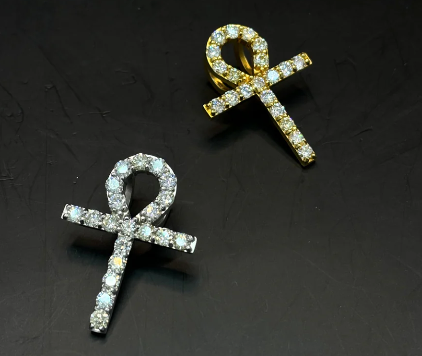 Distinctive Brilliance: 14k VVS-1 Iced Out Ankh Cross Pendant