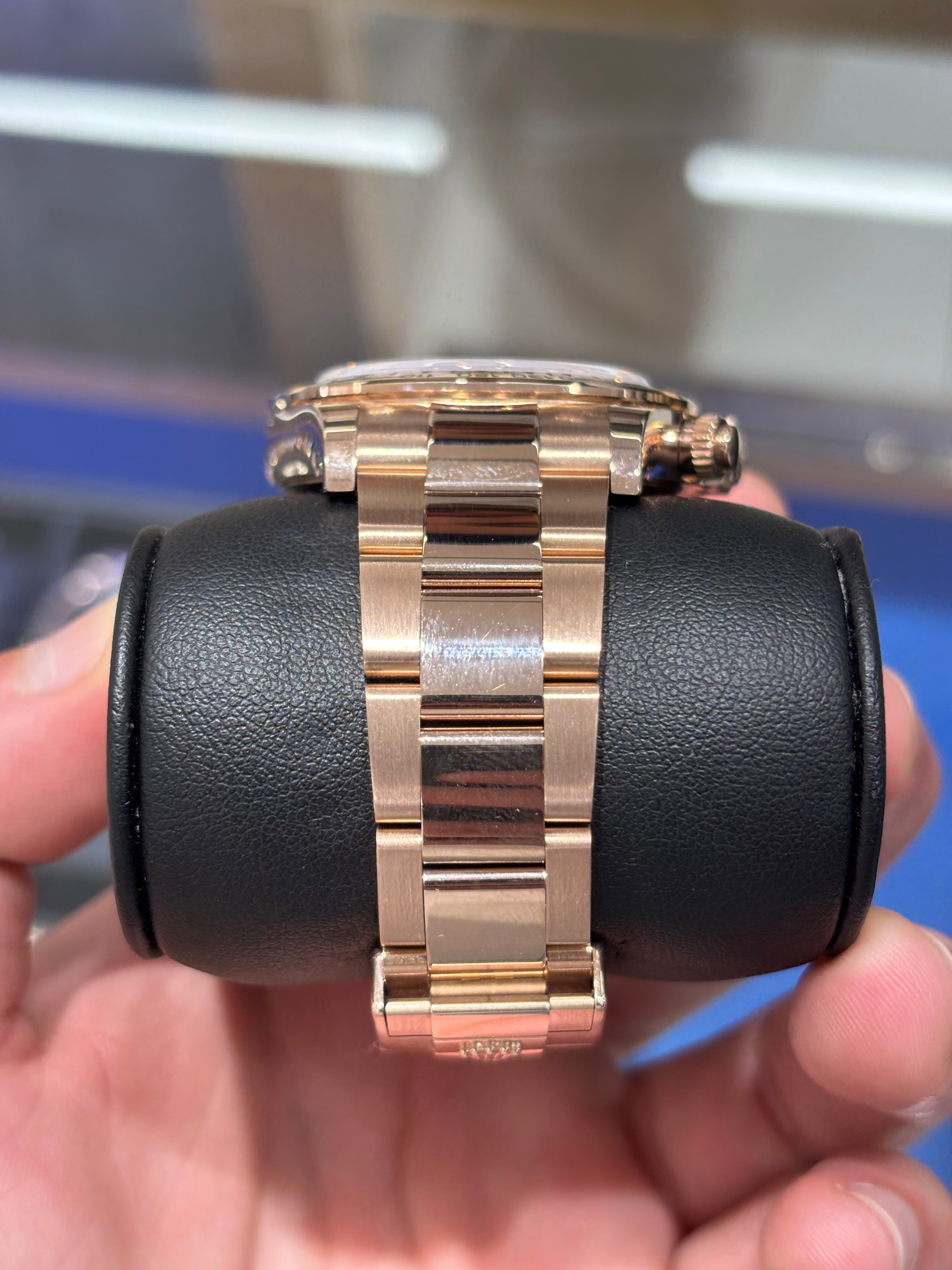 ROLEX DAYTONA 40MM | 18KT ROSE GOLD | OYSTER BRACELET | BLACK DIAMOND DIAL