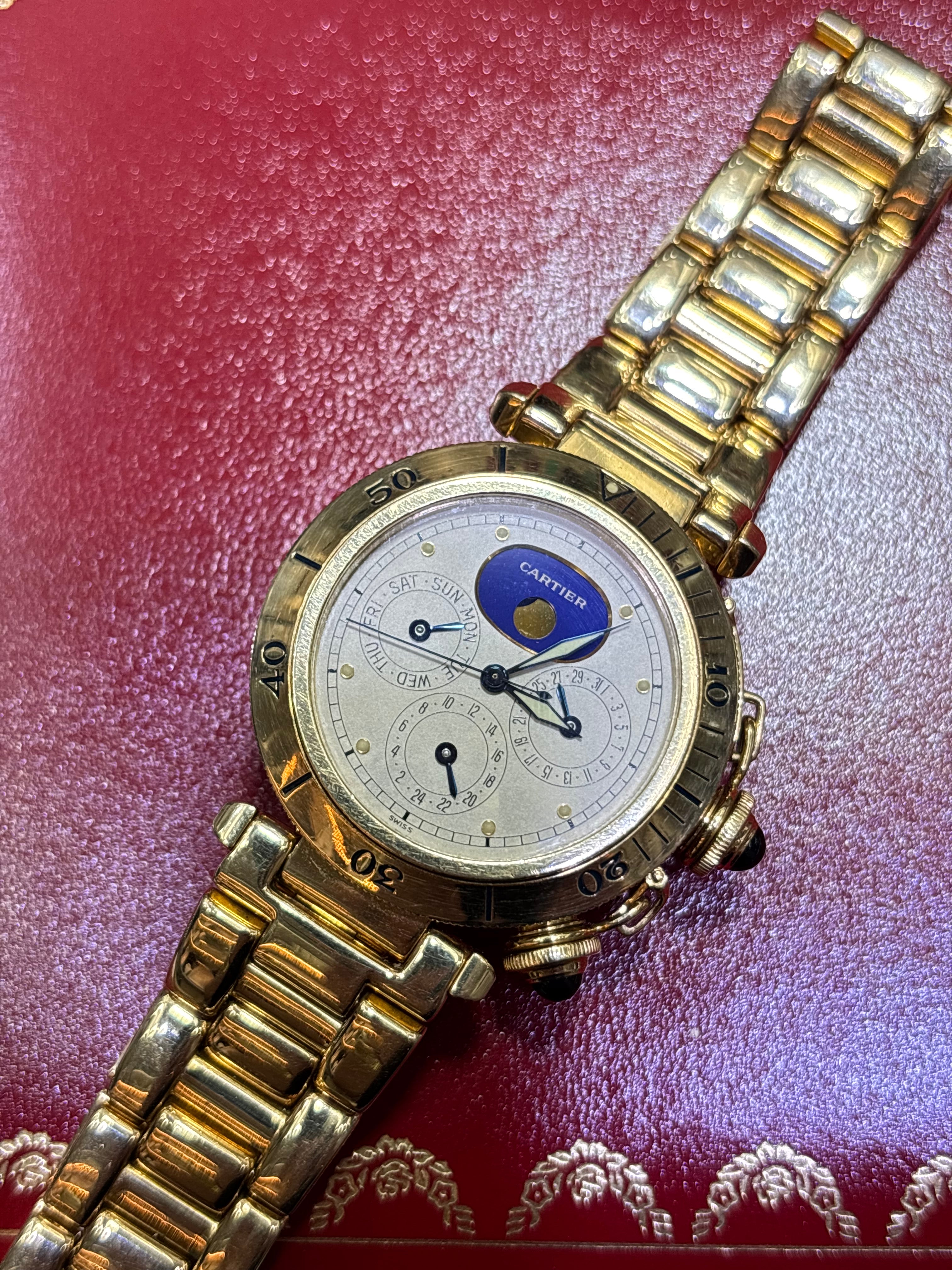 CARTIER PASHA 42MM | 18KT YELLOW GOLD | MOON-PHASE CHRONOGRAPH