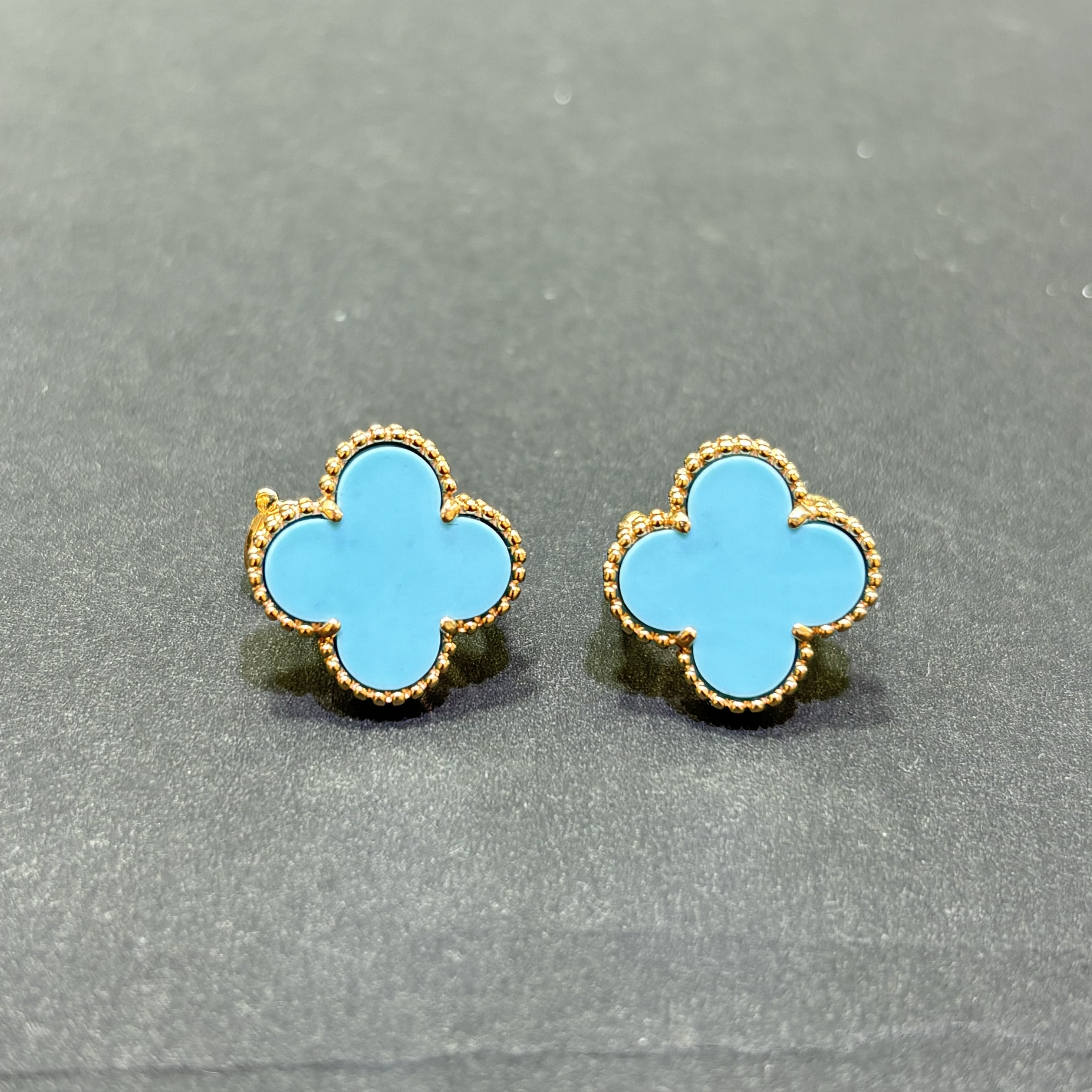 14k Gold Clover Blue Earrings