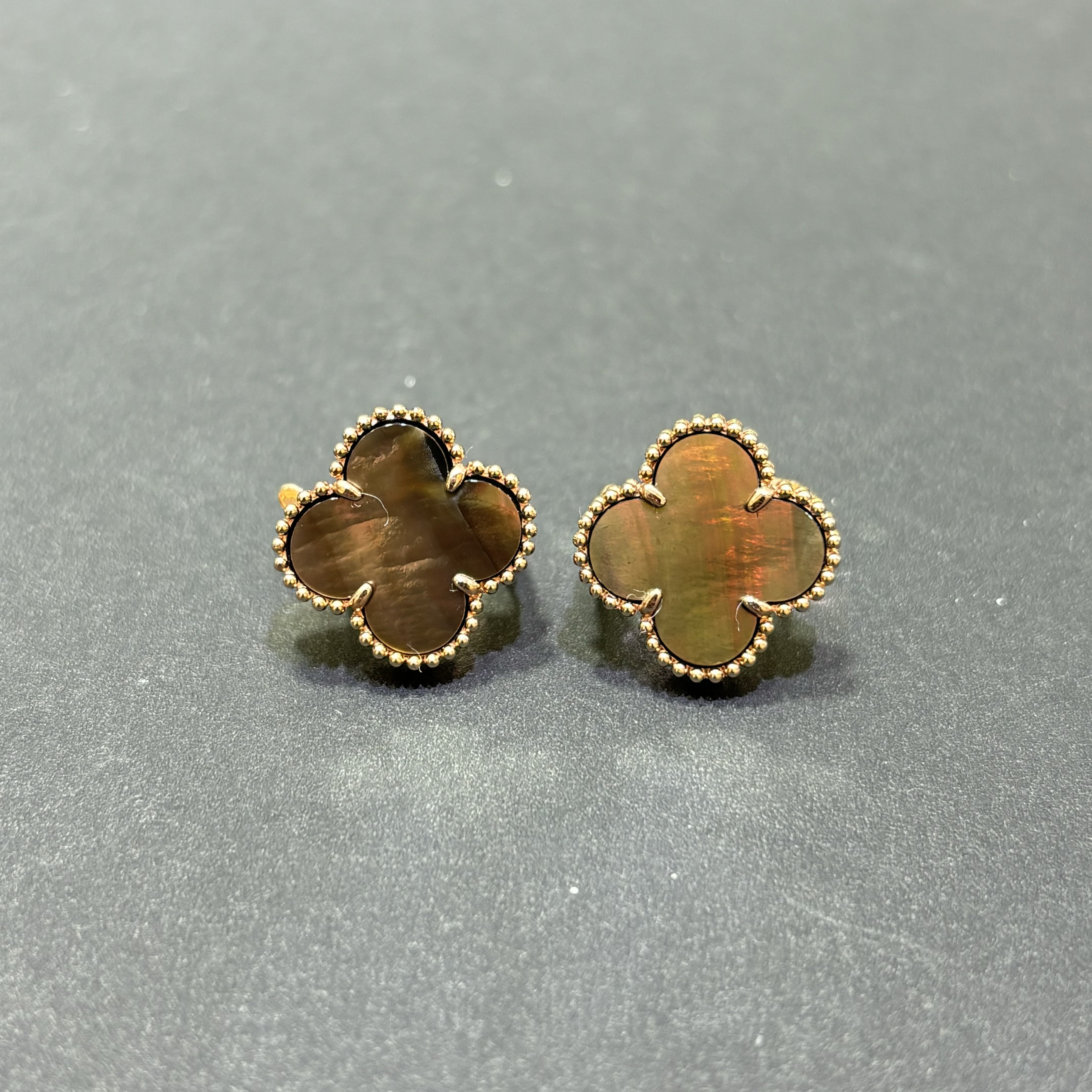 14k Gold Clover Earrings
