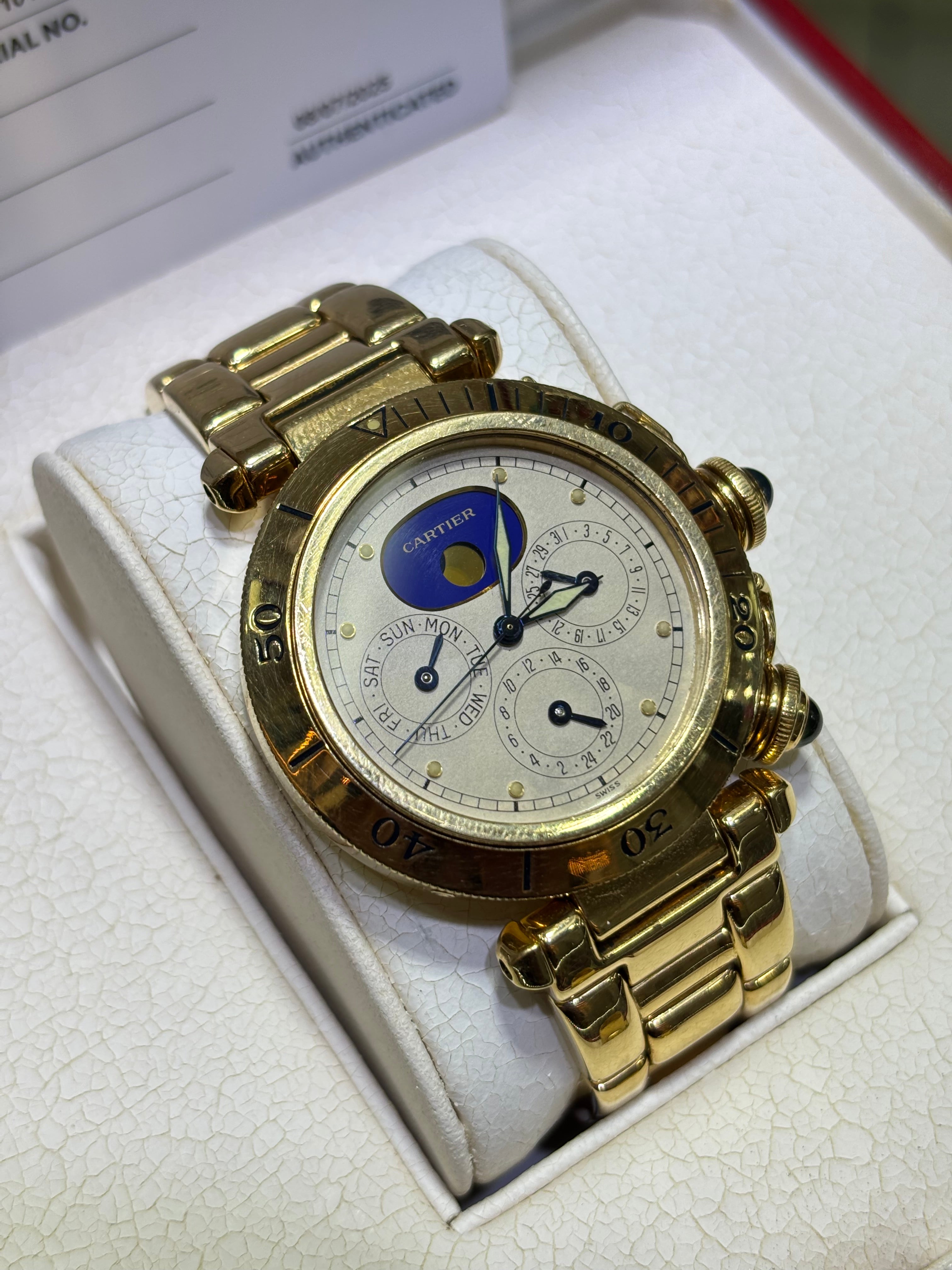 CARTIER PASHA 42MM | 18KT YELLOW GOLD | MOON-PHASE CHRONOGRAPH