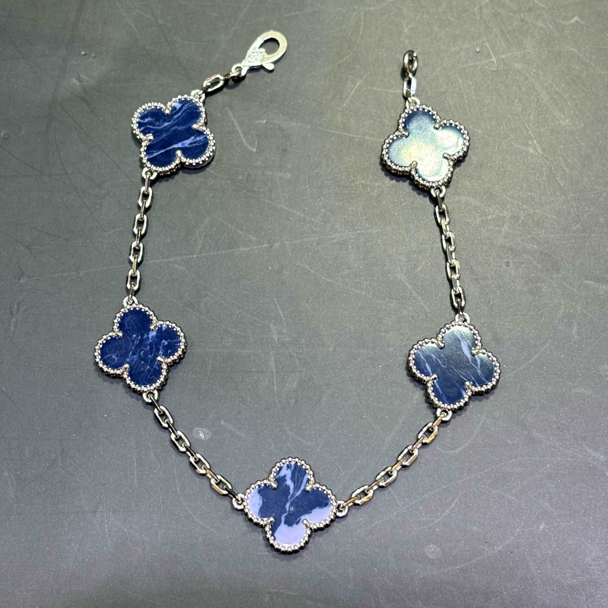 18k White Gold Lapis Lazuli Clover Bracelet