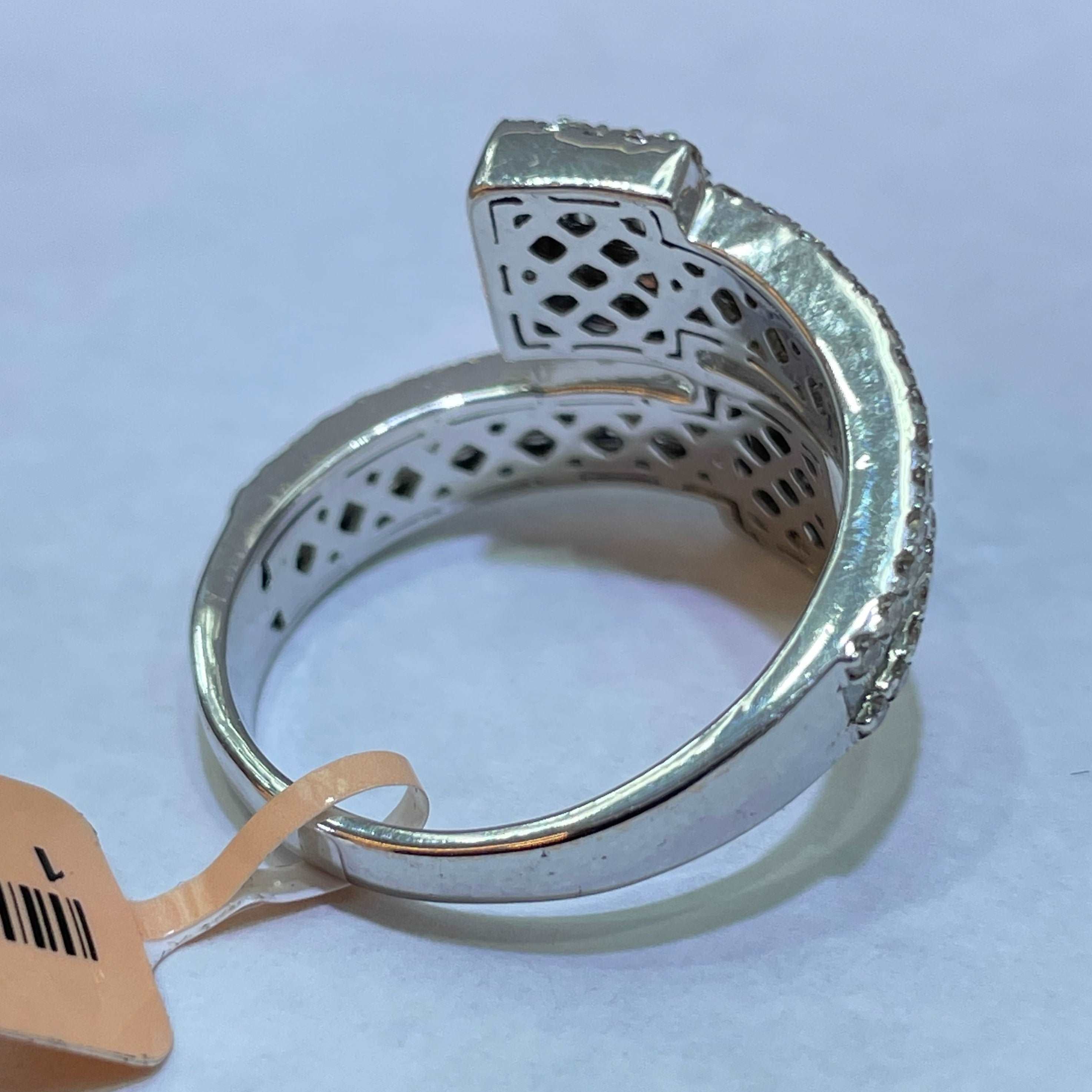 10k BAGUETTE NATURAL DIAMOND RING