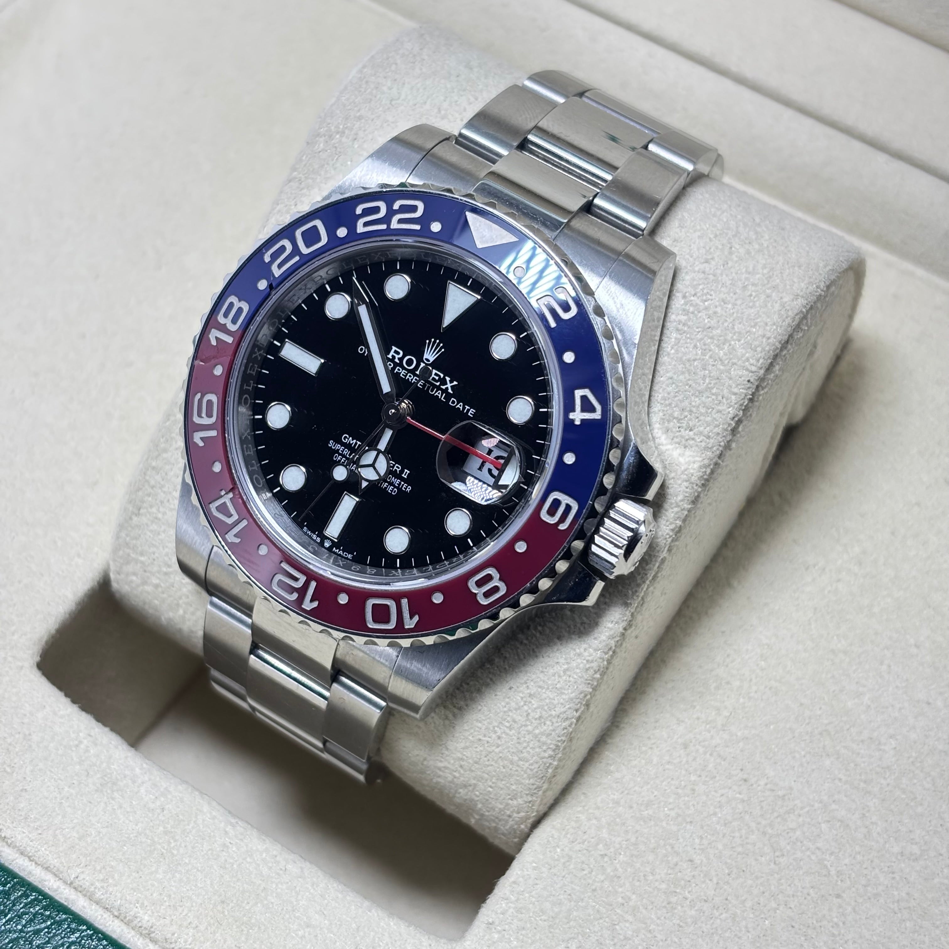 40MM ROLEX GMT-MÁSTER 2 “PEPSI” REF.126710BLRO
