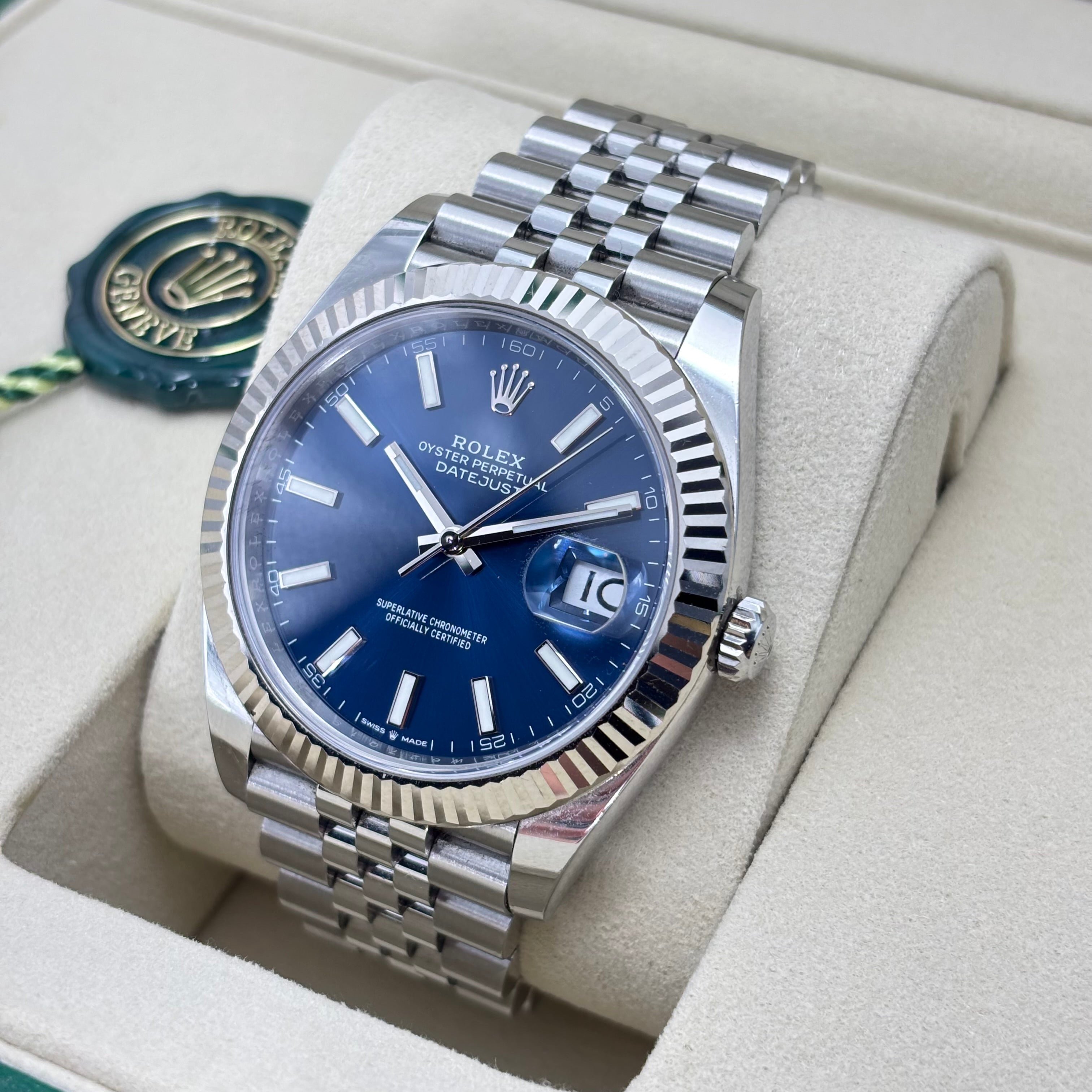 Pre-owned 41mm ROLEX DATEJUST JUBILEE BLUE DIAL (126334)Box&Card