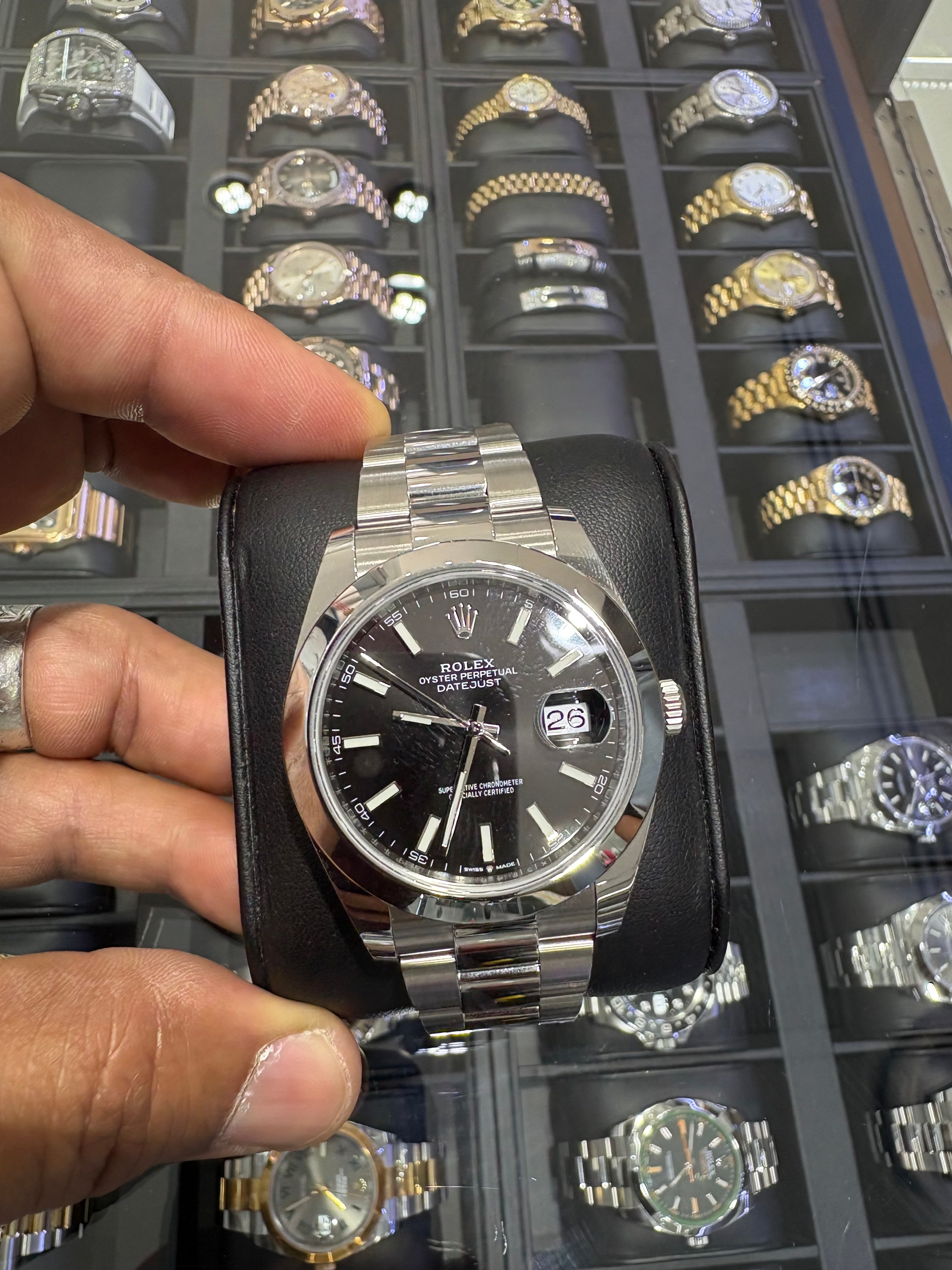 ROLEX DATEJUST 41MM | STAINLESS STEEL | OYSTER BRACELET | BLACK DIAL | 2024 FULL SET