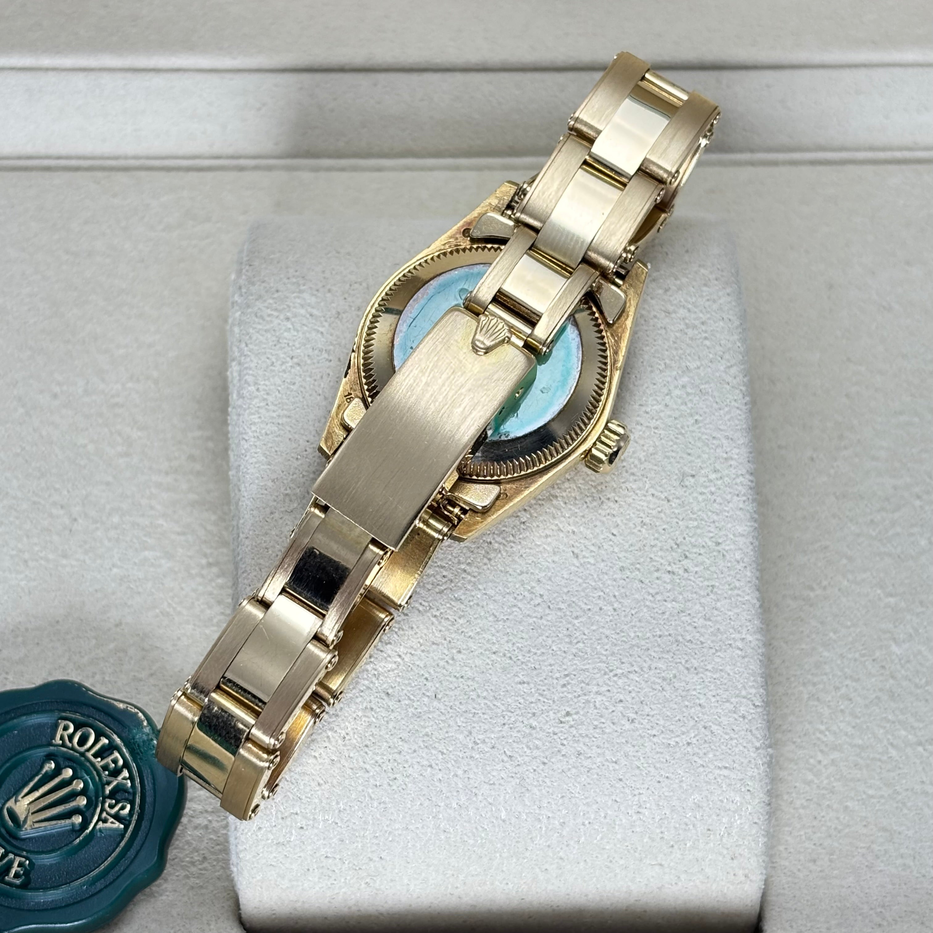 26MM ROLEX # 67198 OYSTER PERPETUAL 18KT GOLD LADIES WATCH