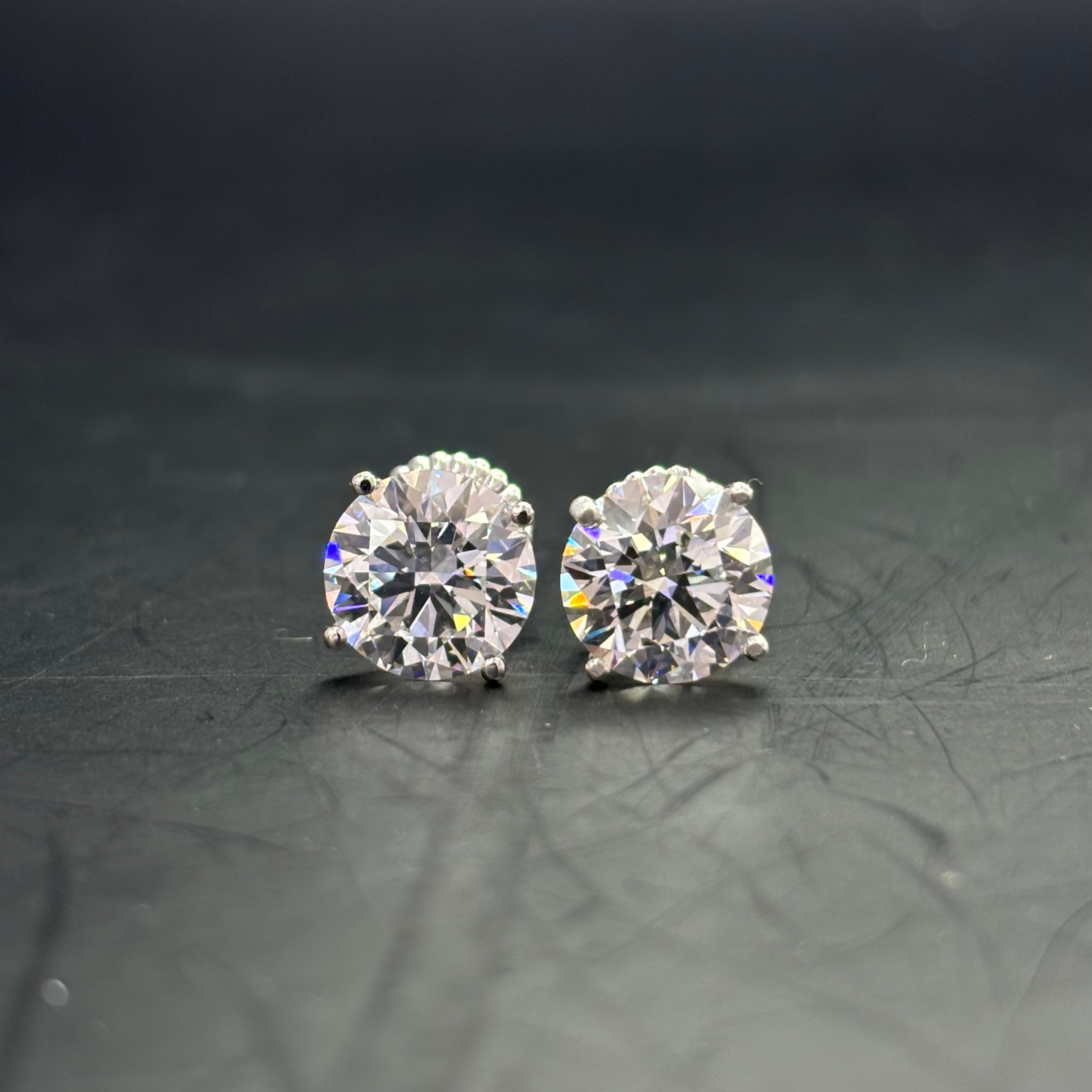 14K ROUND IGI CERTIFIED LAB DIAMOND EARRINGS VS1+