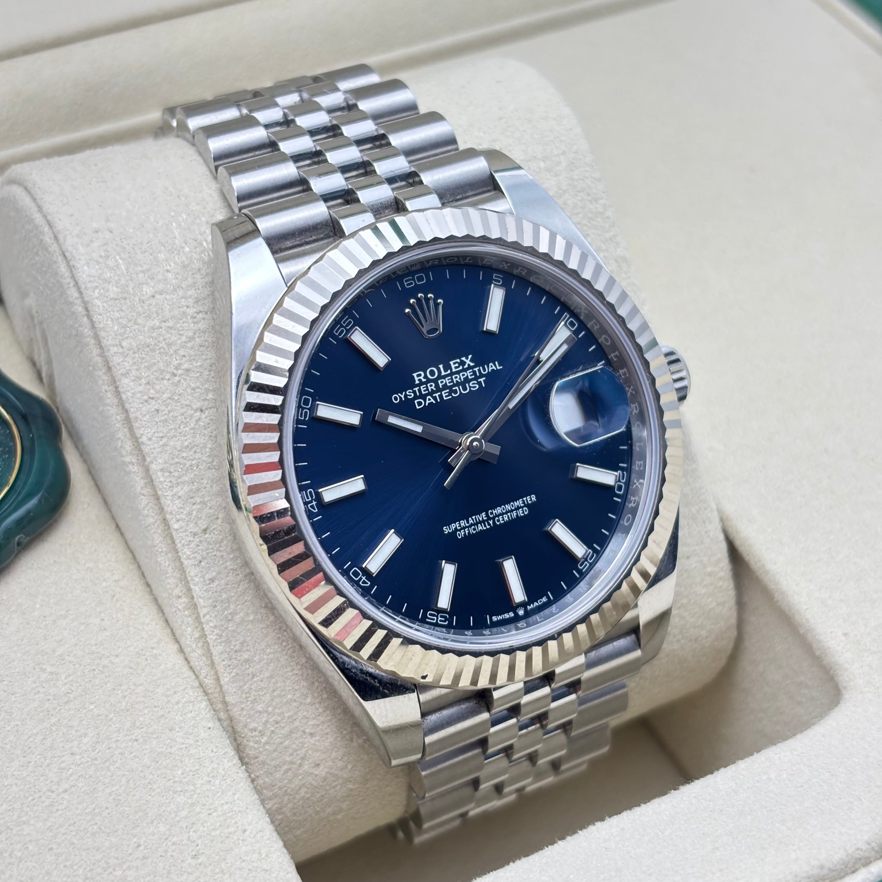 Pre-owned 41mm ROLEX DATEJUST JUBILEE BLUE DIAL (126334)Box&Card