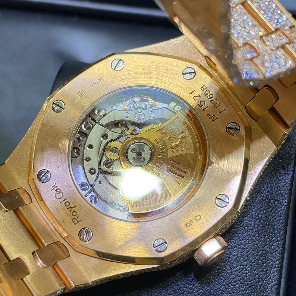 41MM AUDEMARS PIGUET ROYAL OAK 18KT ROSE GOLD VVS-1 AM* DIAMONDS. (FACTORY MOVEMEMT) 15400-OR (2015 YEAR)