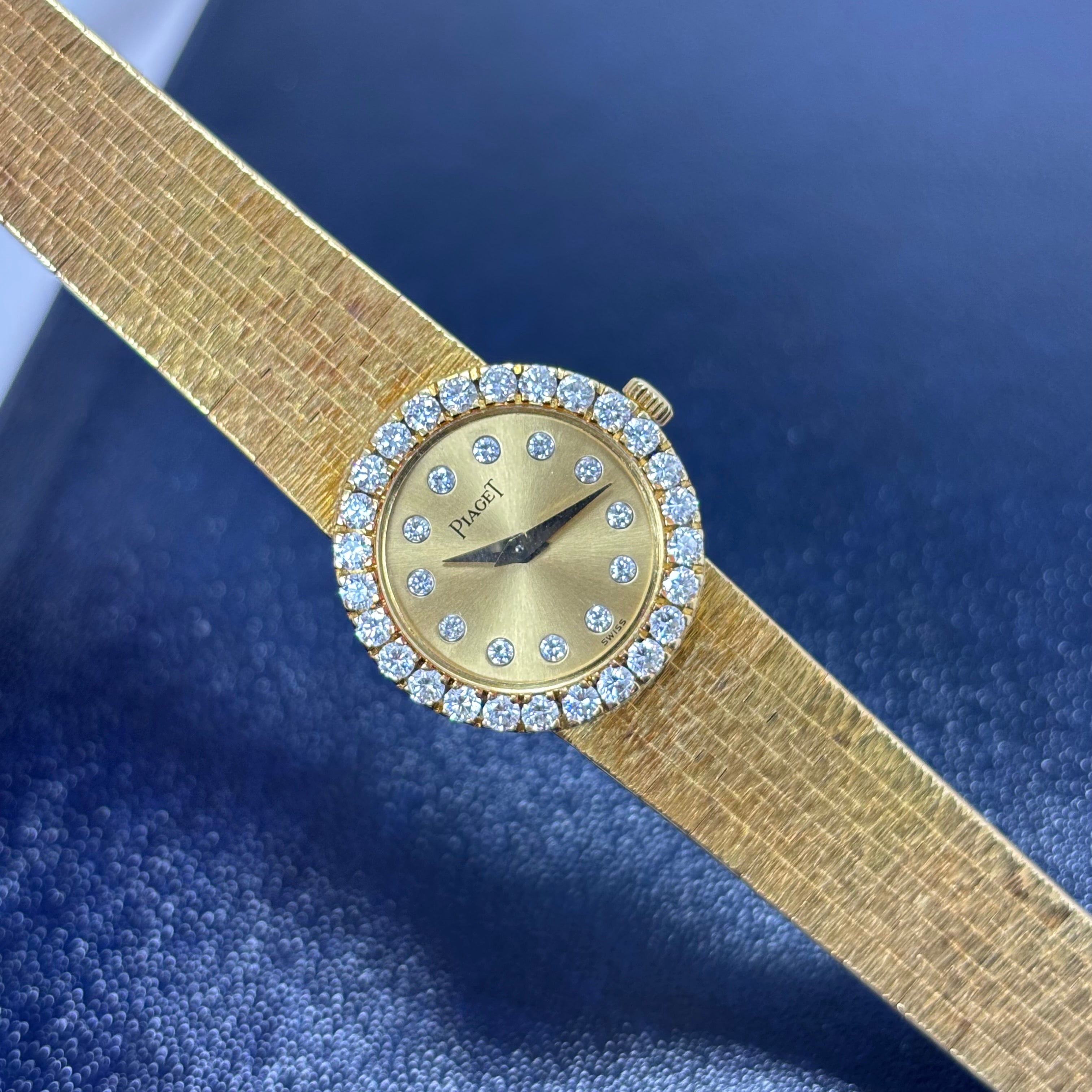 26MM 18Kt GOLD PIAGUET LADIES WATCH vintage