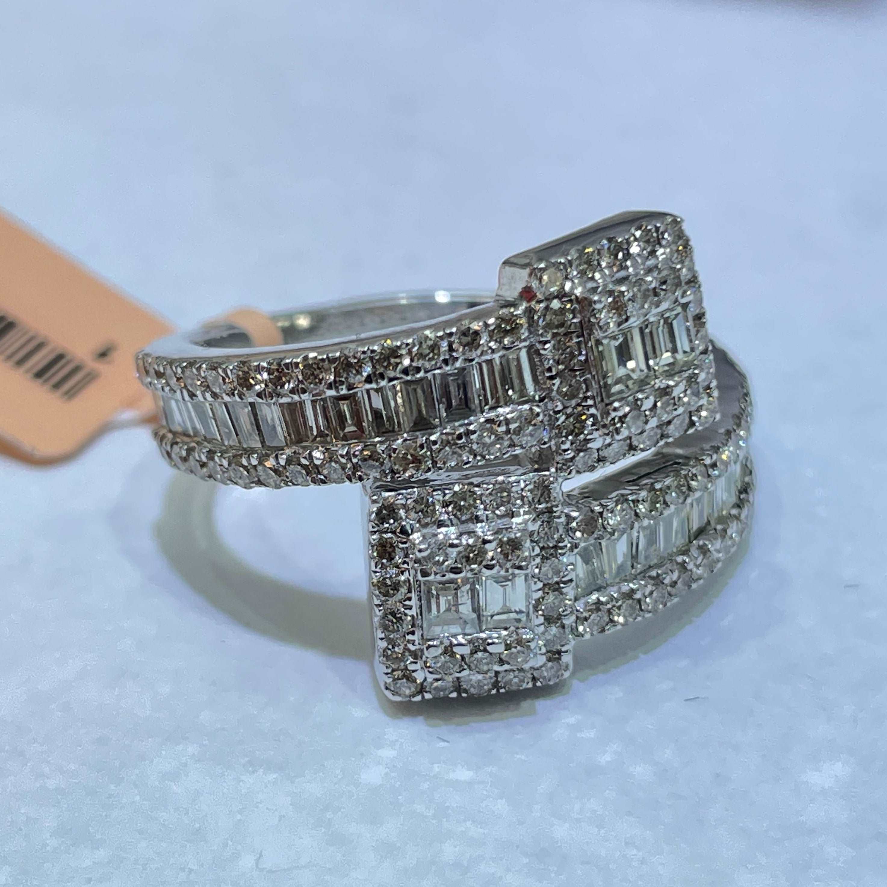 10k BAGUETTE NATURAL DIAMOND RING