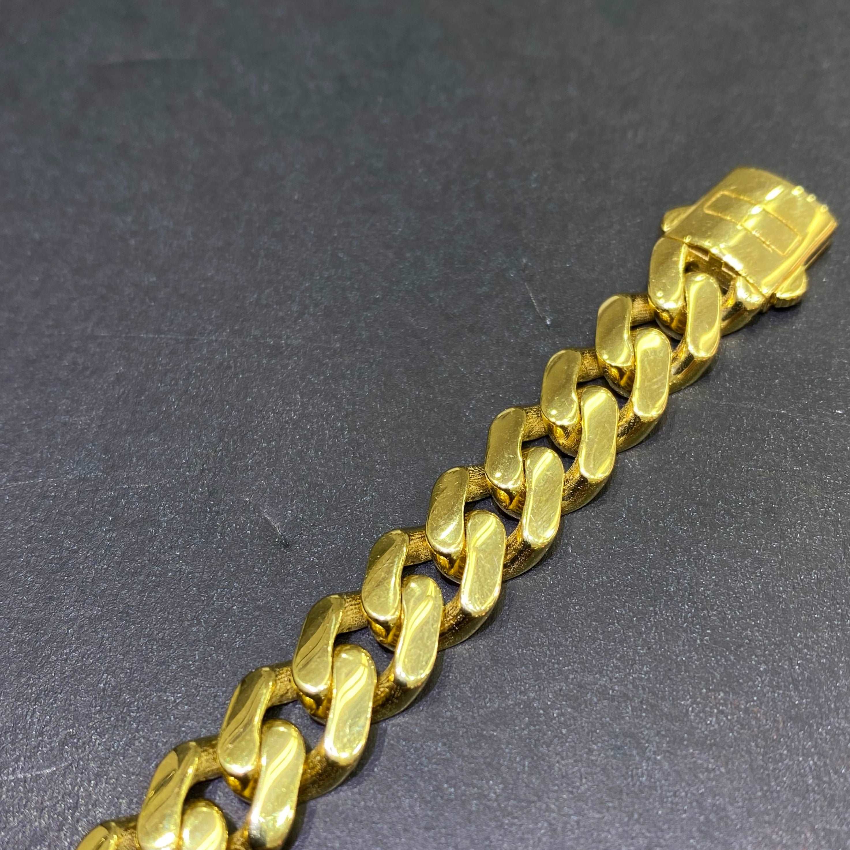 new cuban vs-1 , 4 carat .t.w.italian made 10k bracelet