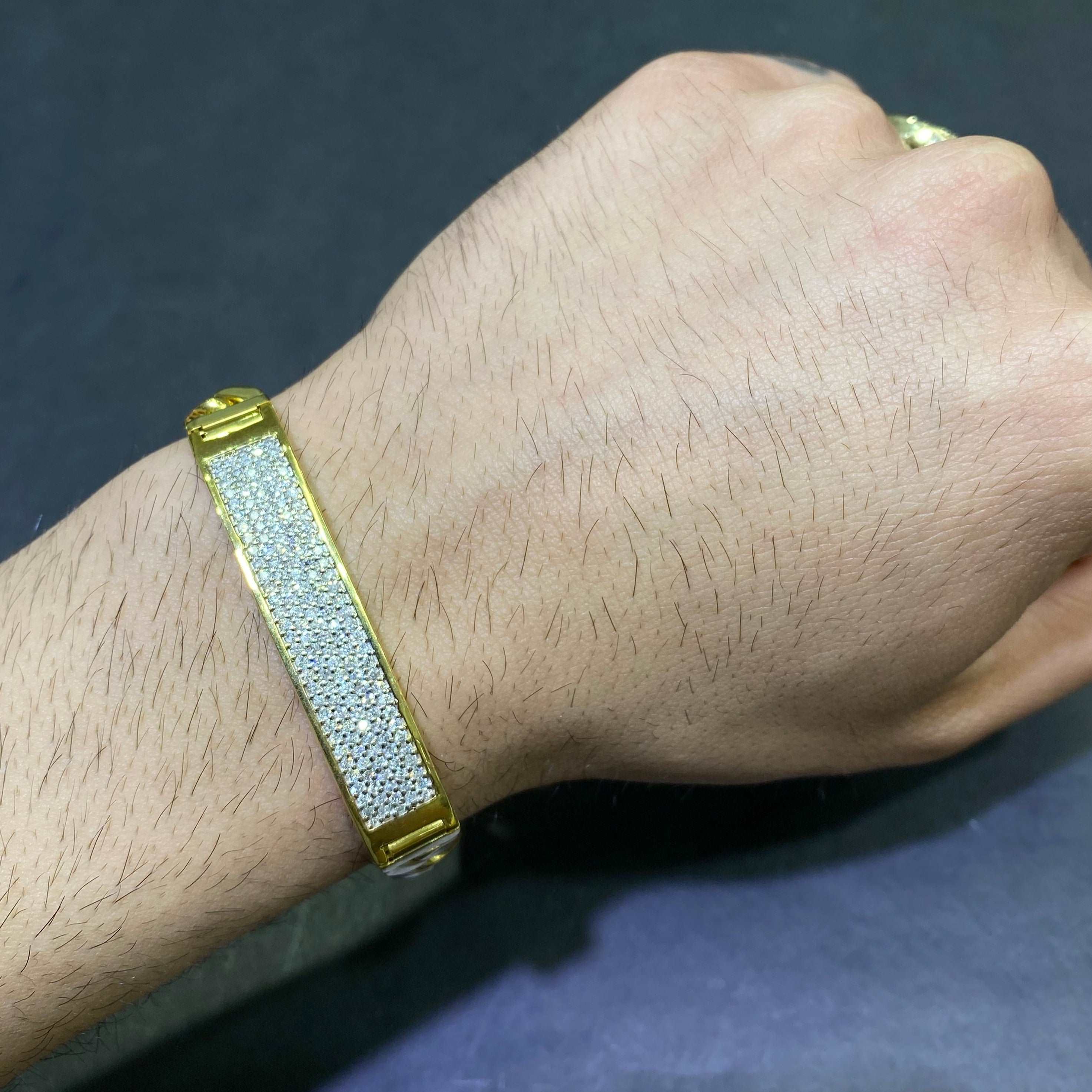 new cuban vs-1 , 4 carat .t.w.italian made 10k bracelet