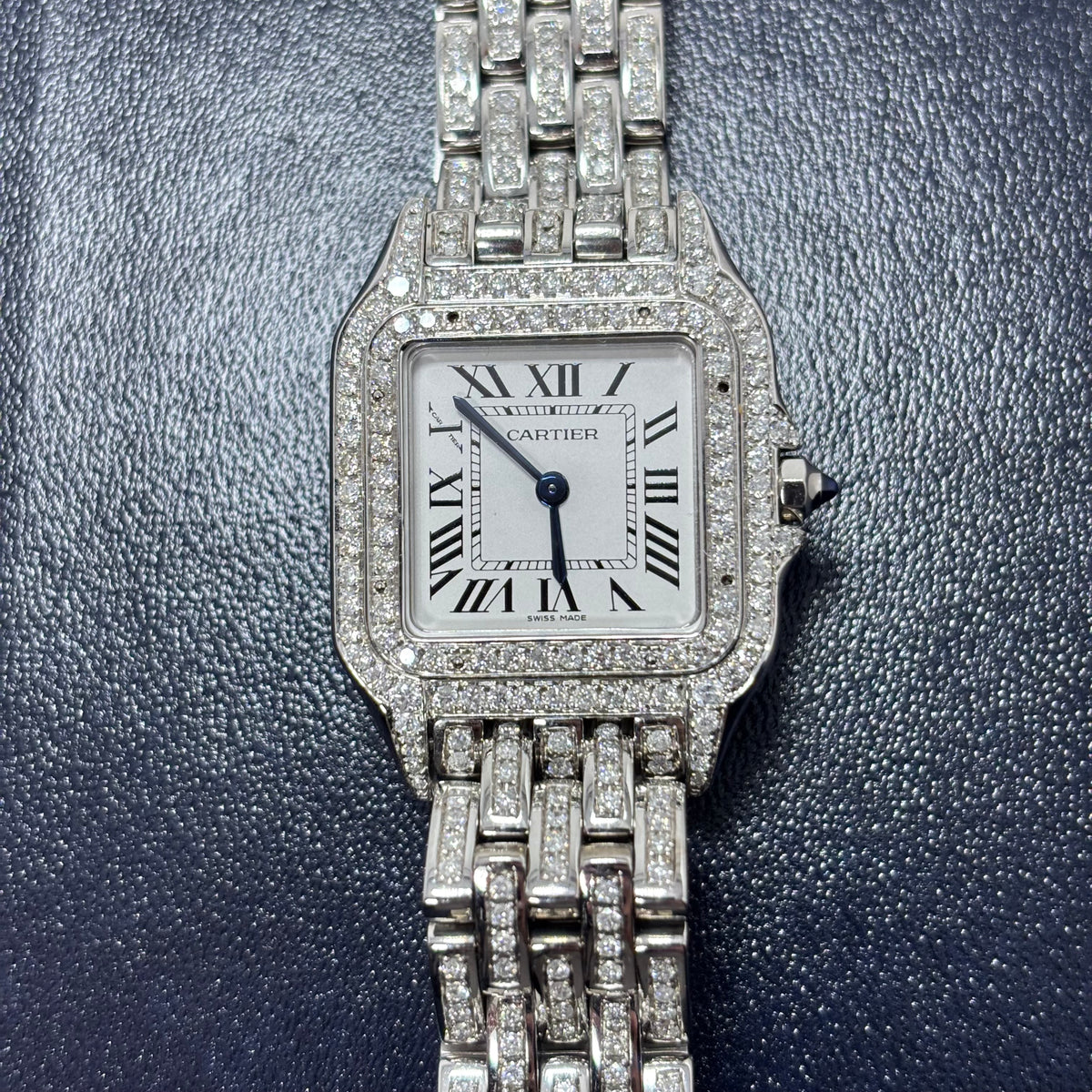 Chaumet Lian W23211-01A Diamond Bezel Silver Dial Quartz Ladies Watch_817331 White Ceramic Womens Diamond Watch 1.25ct Pink MOP Luxurman  main image 3