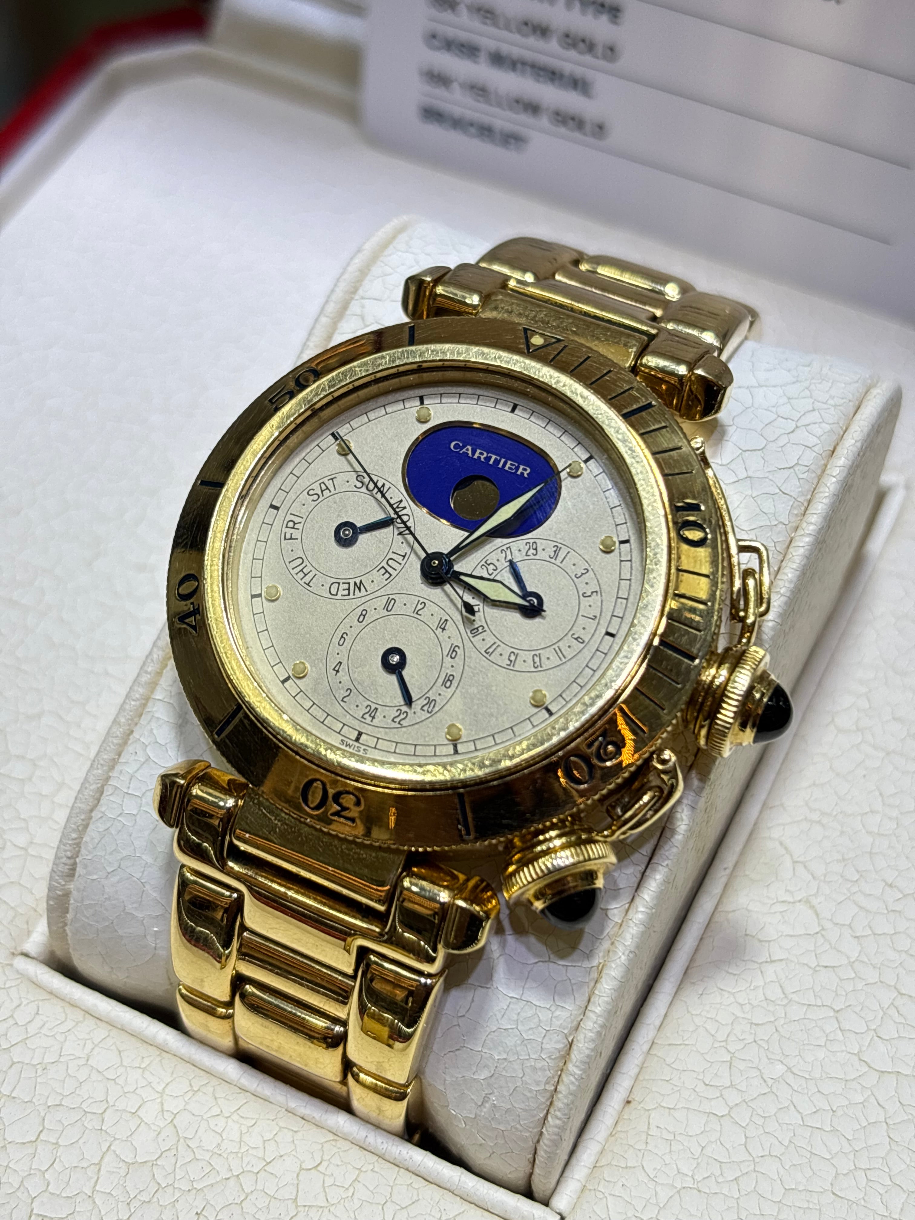 CARTIER PASHA 42MM | 18KT YELLOW GOLD | MOON-PHASE CHRONOGRAPH