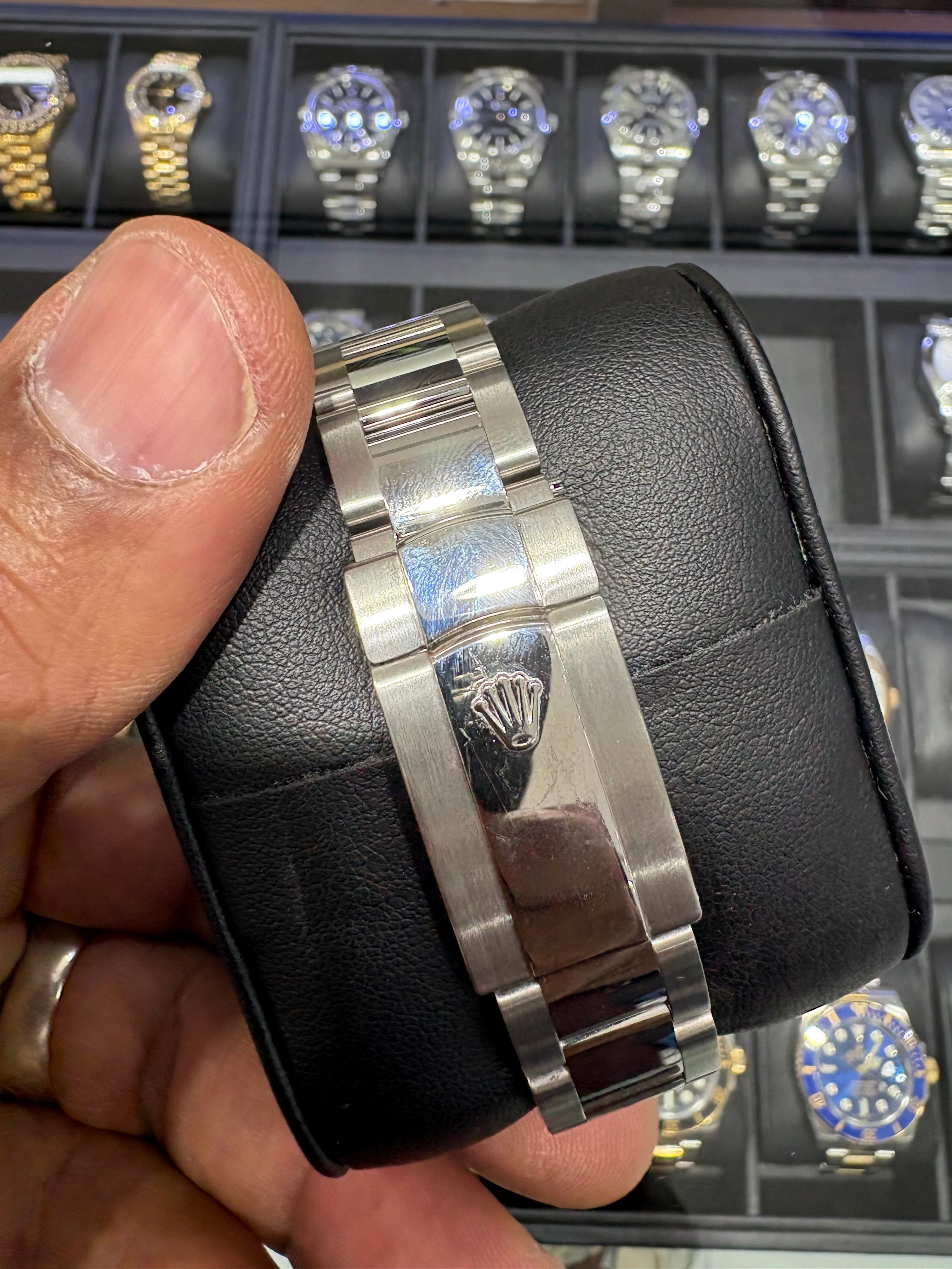 ROLEX MILGAUSS 40MM | STEEL | OYSTER BRACELET | BLACK DIAL