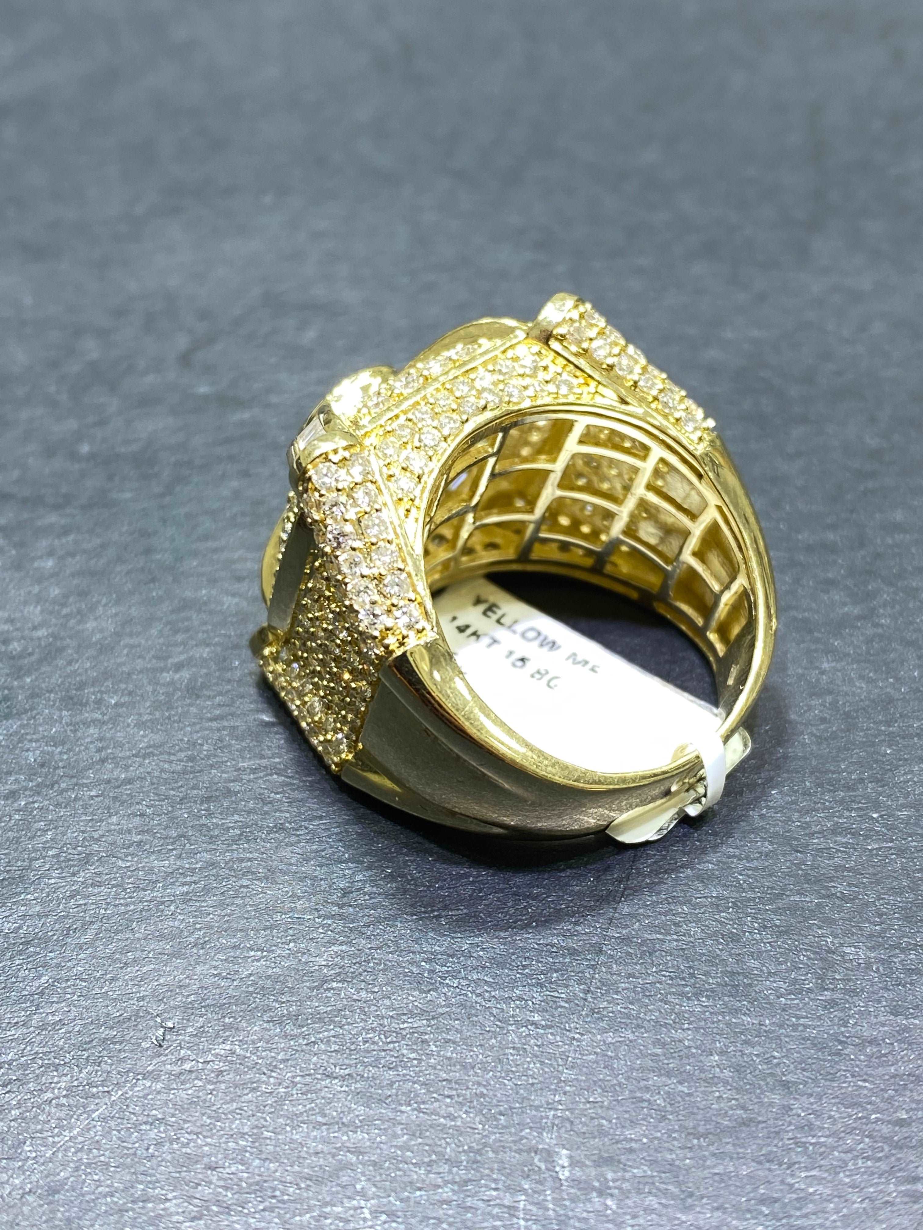 14k "big boy ring" baguette & round diamonds 5cts.t.w. vs1