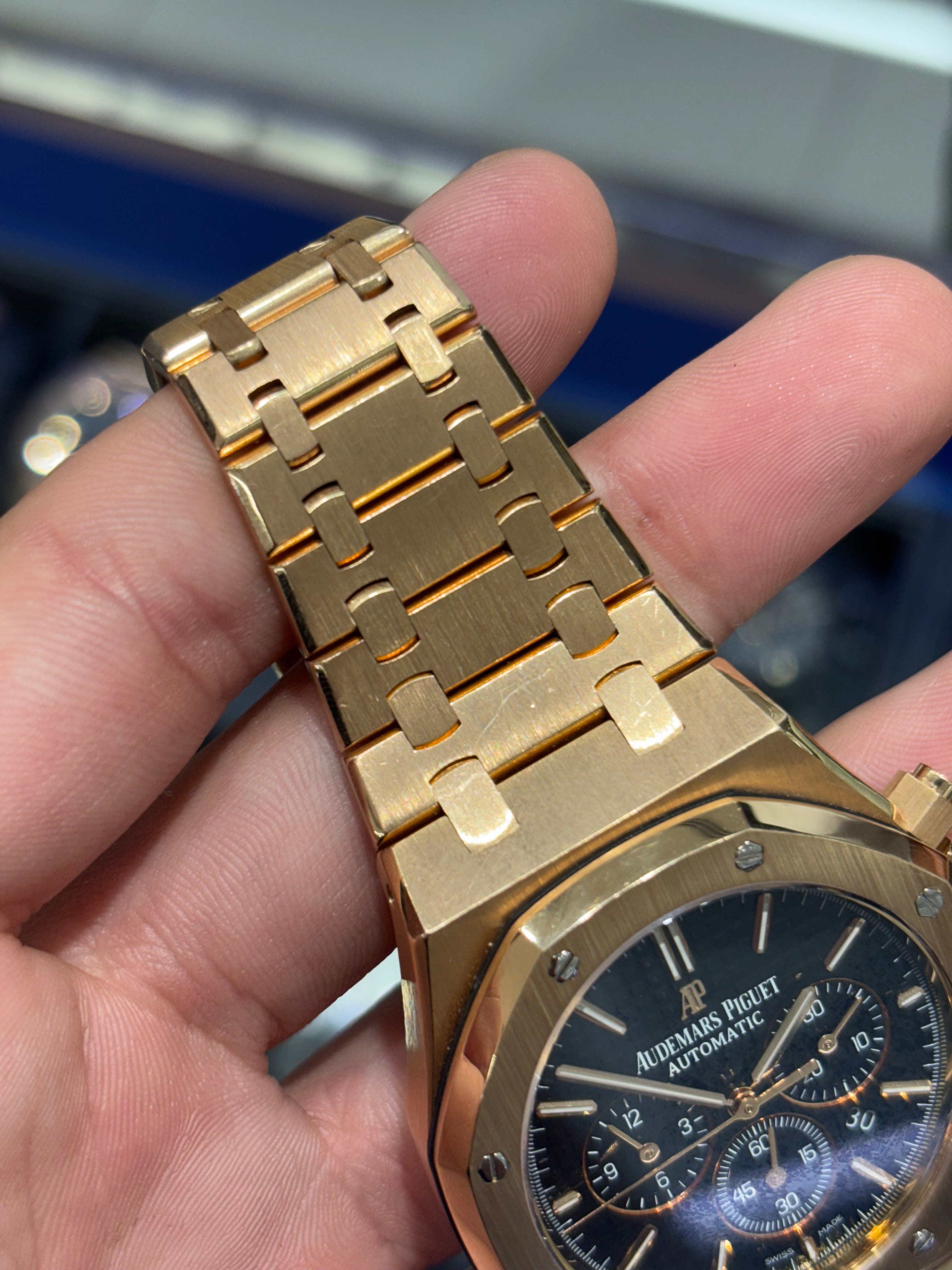 AUDEMARS PIGUET ROYAL OAK 42MM | 18KT ROSE GOLD | BLACK CHRONOGRAPH DIAL