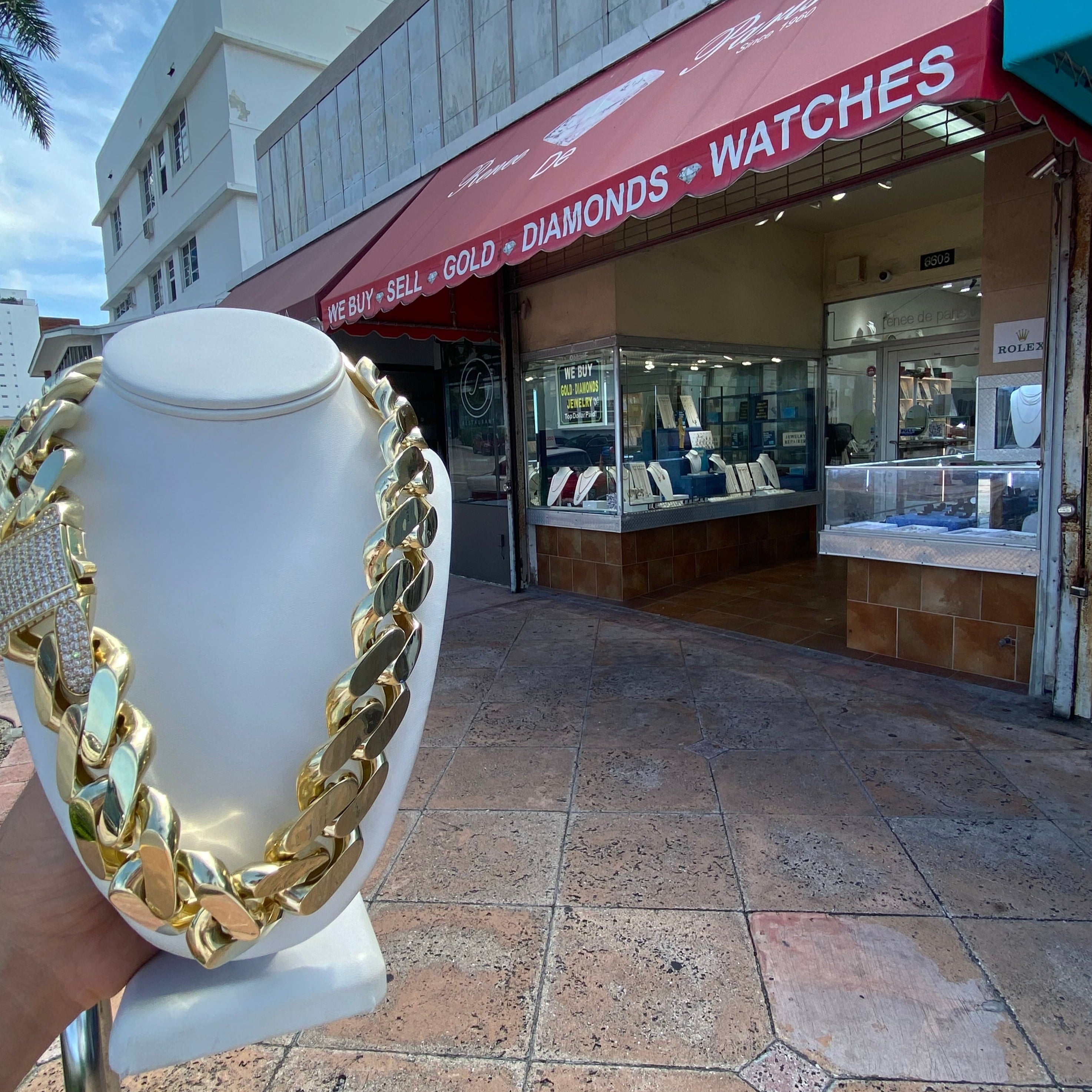 HUGE MONSTER MONACO GOLD CHAIN