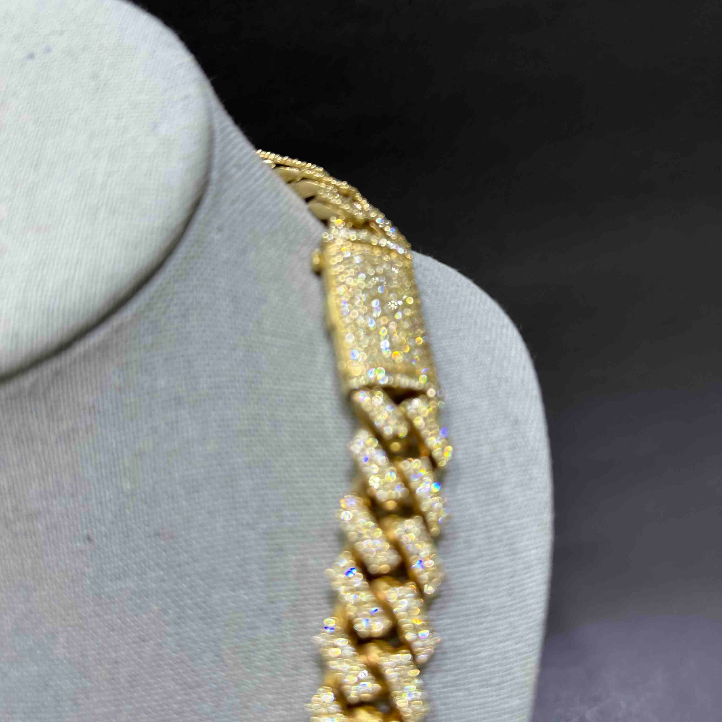 Bust Down Cuban Link
