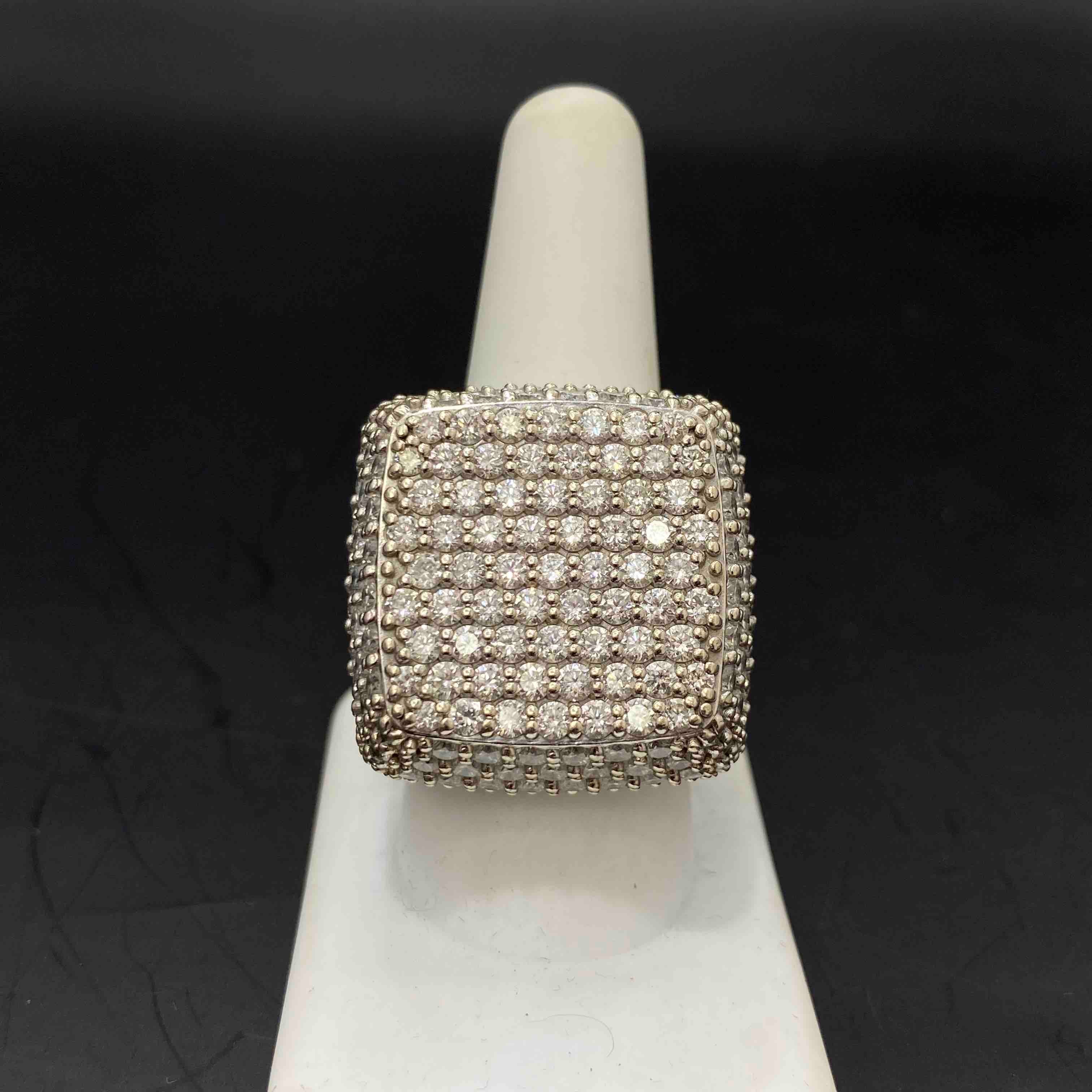VVS Iced Out Hip Hop Ring