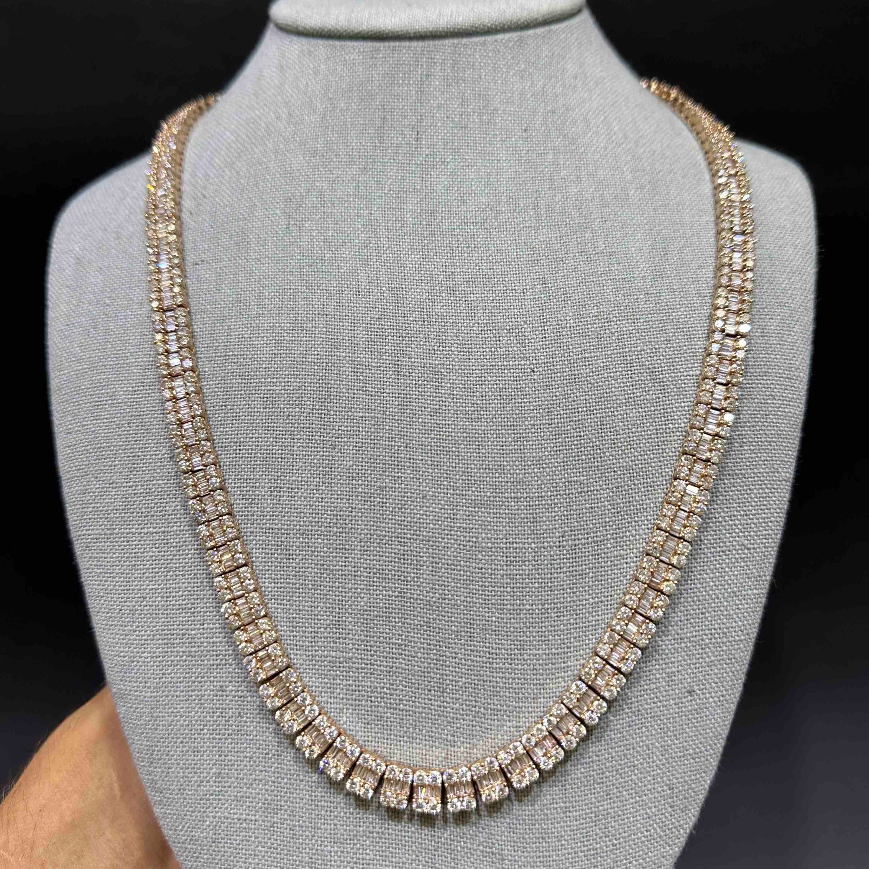ROSE BAGUETTE CHAIN 35 CT VS-1