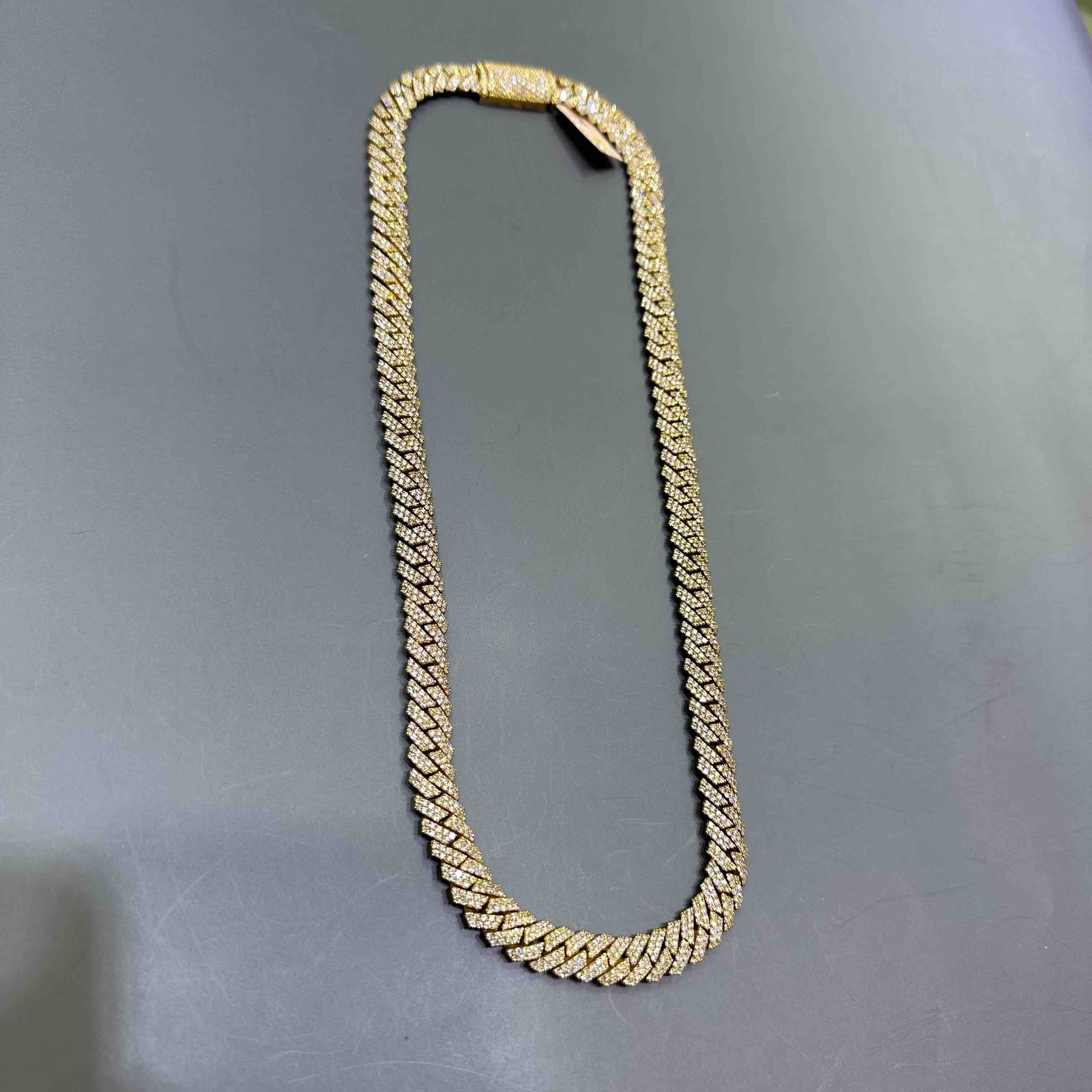 Iced Out Prong Cuban Link