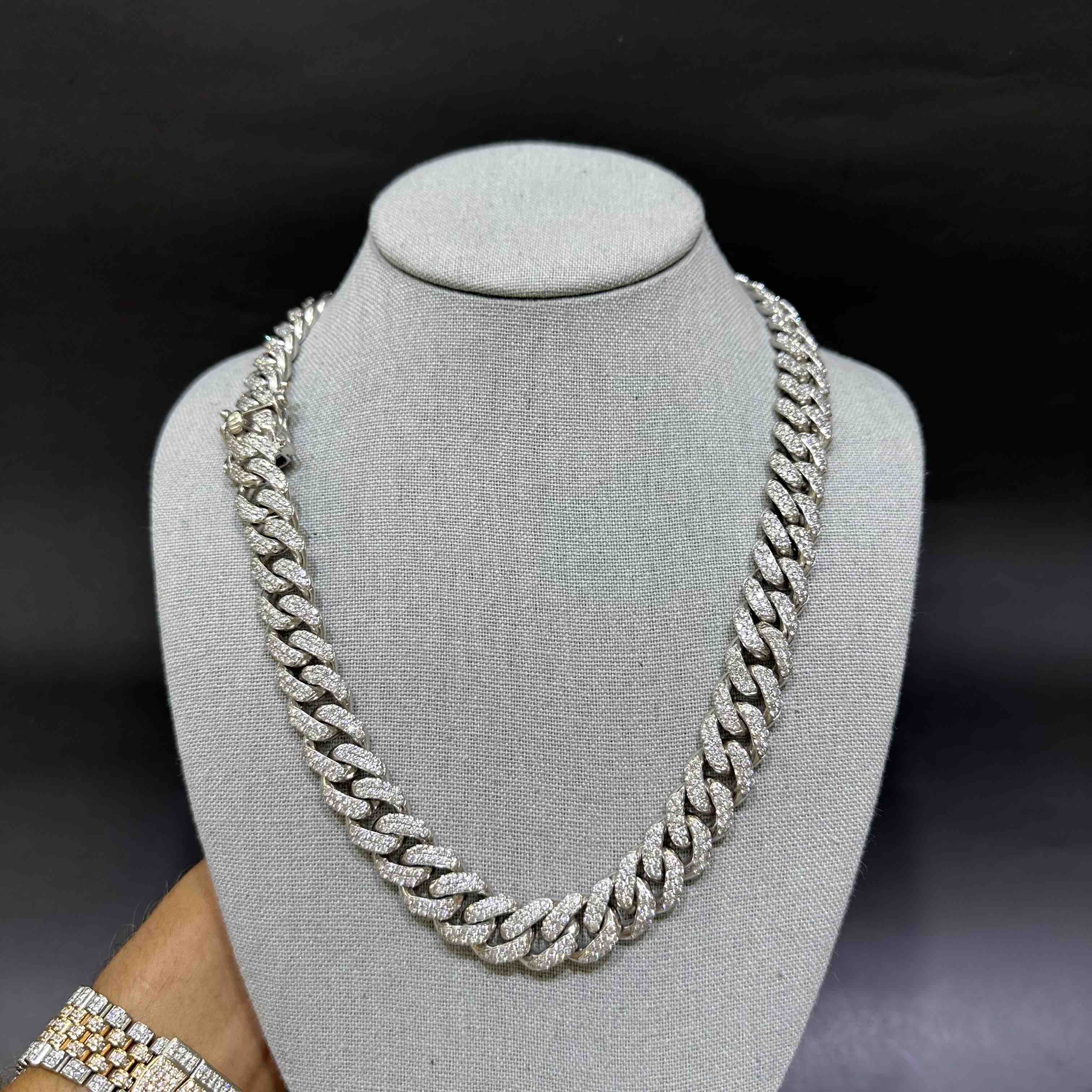 Iced out Miami Cuban Link White Gold 32 ct Natural Vvs1๐