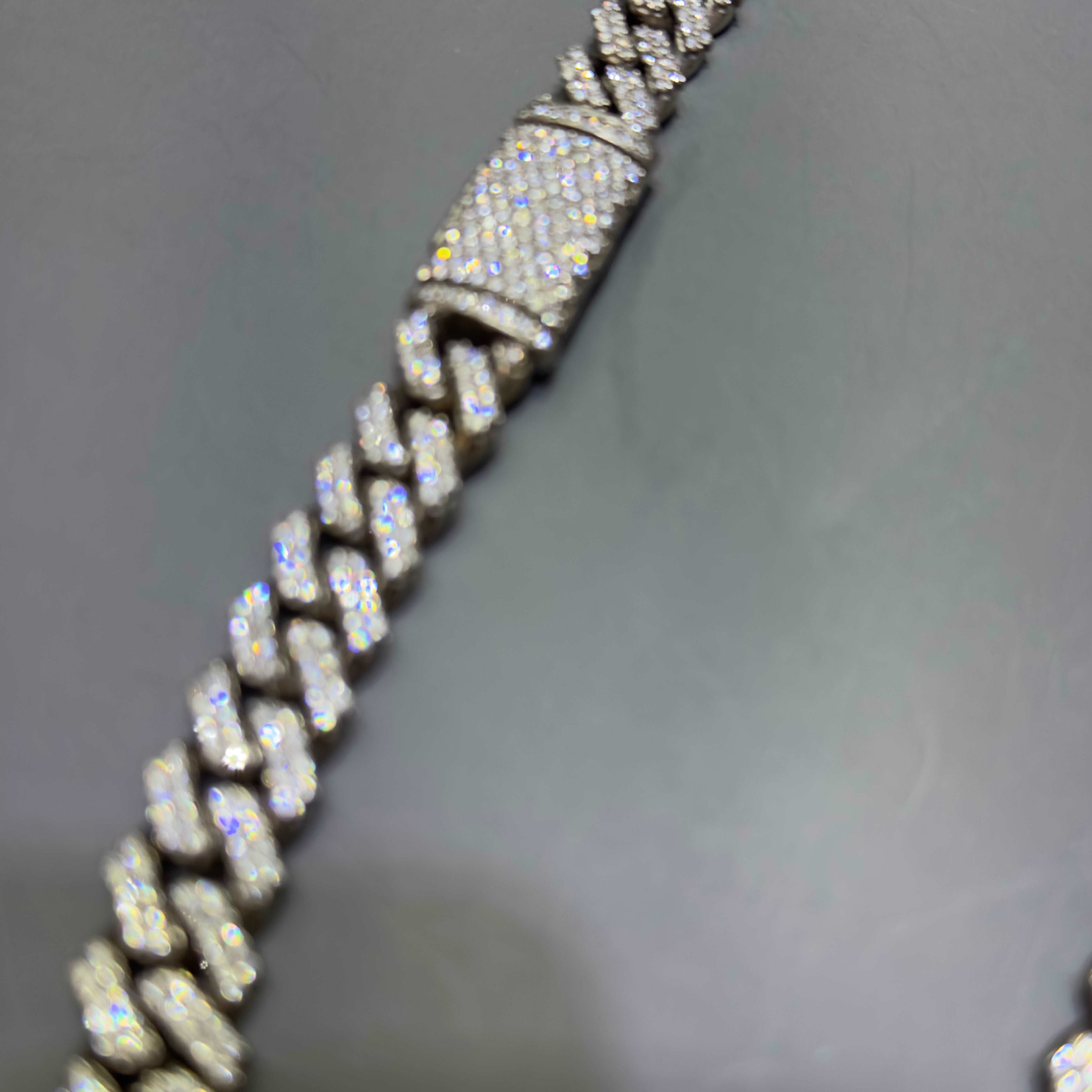 Bust Down Diamonds White Gold