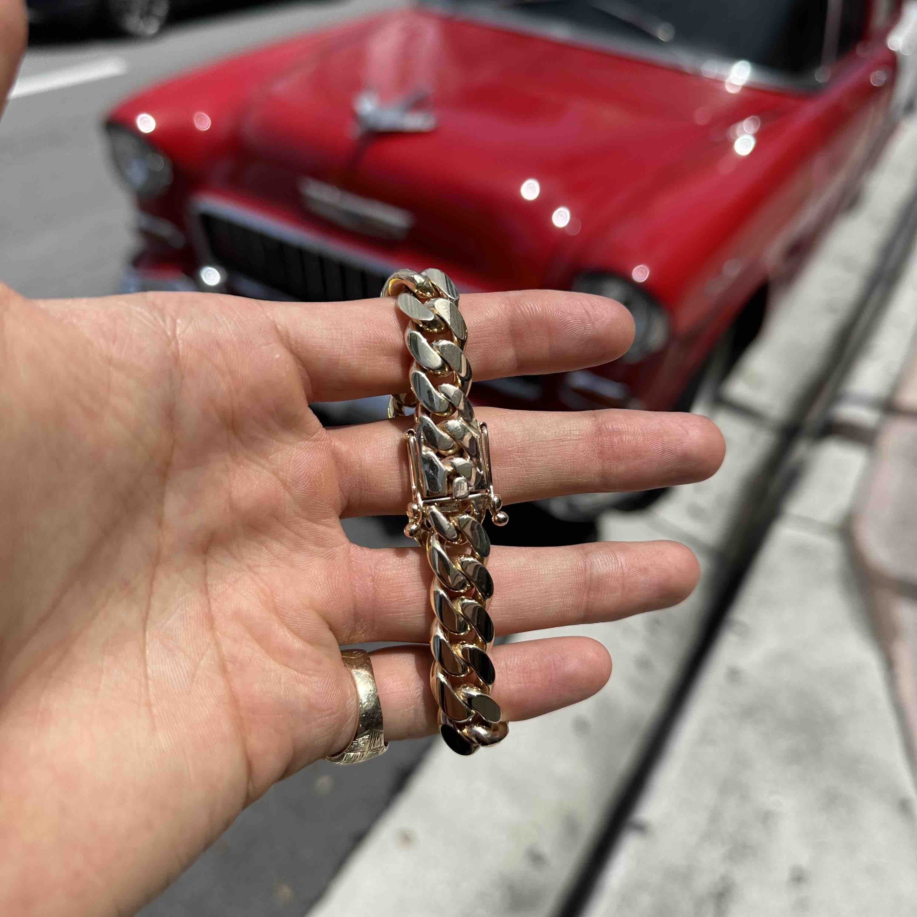 10K CUBAN LINK BRACELET