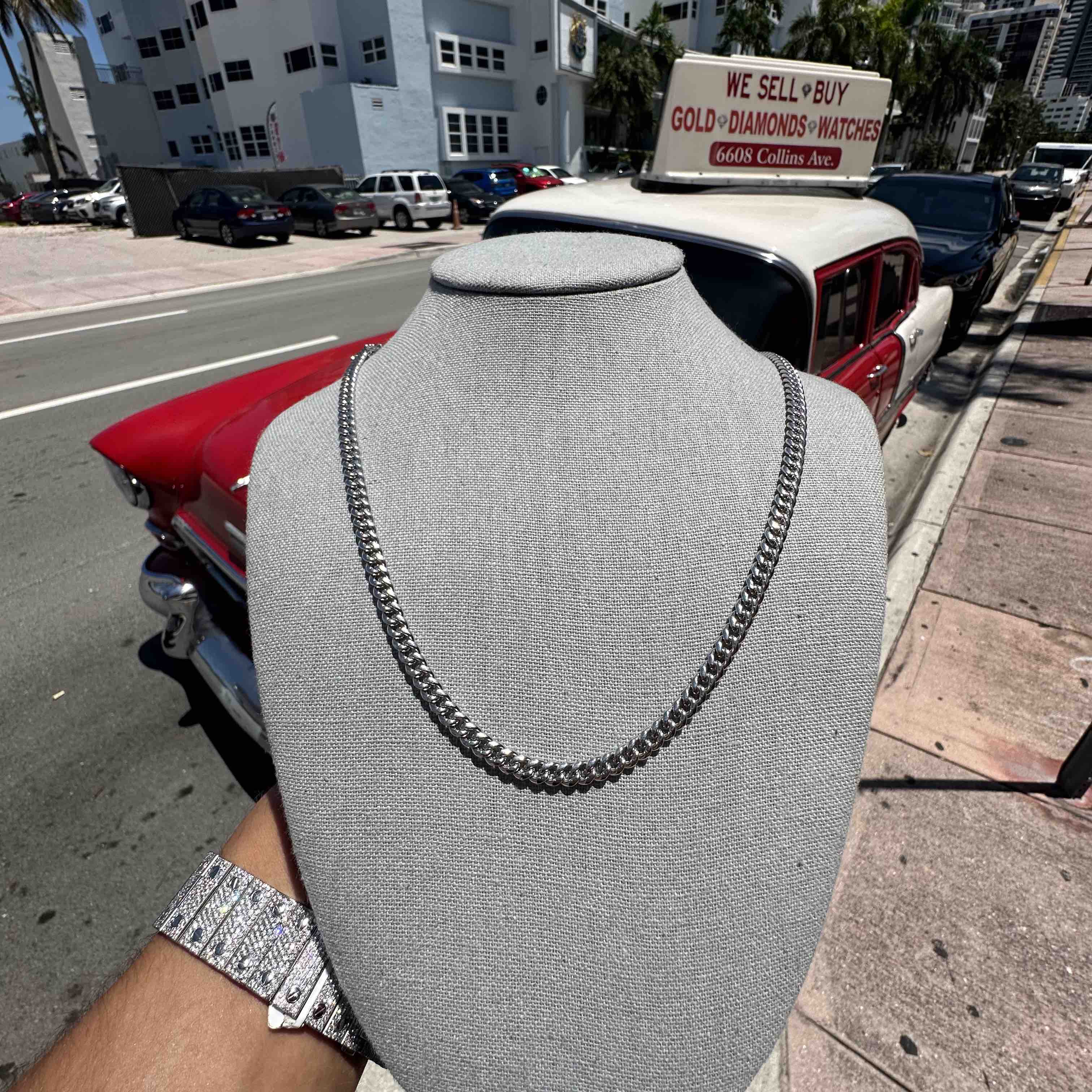 10k White Gold Cuban Link Chain