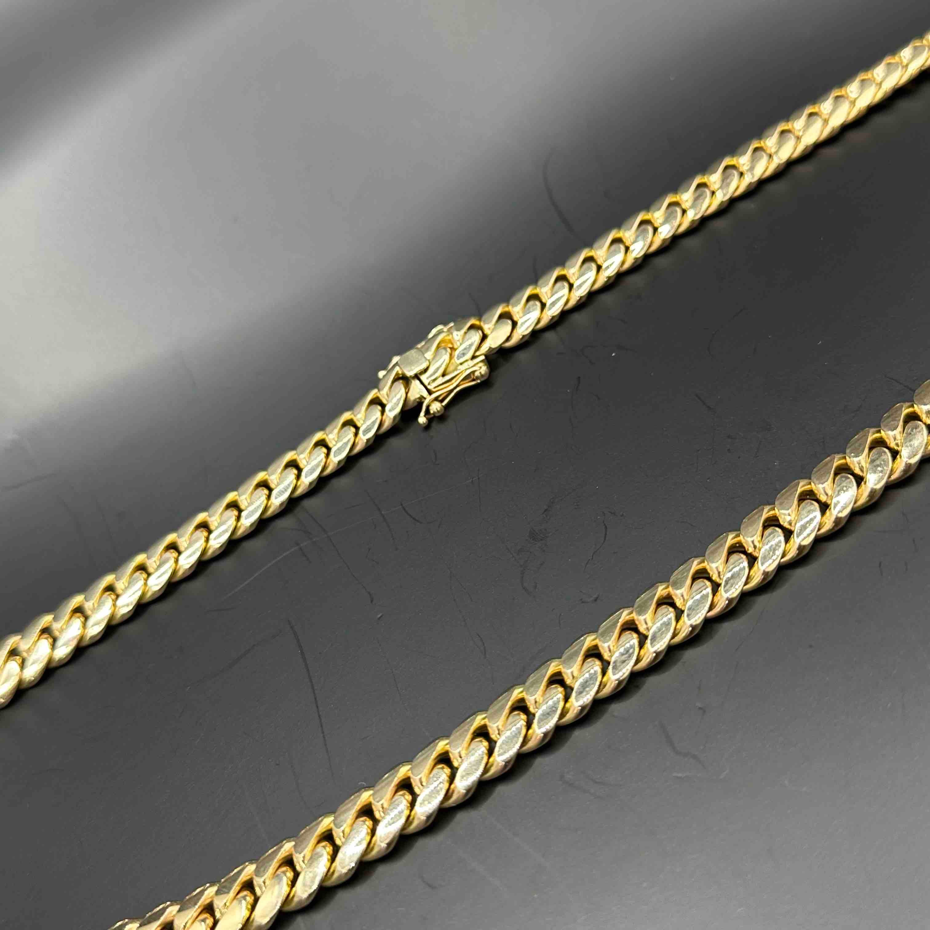 SUPER HEAVY CUBAN LINK 10MM