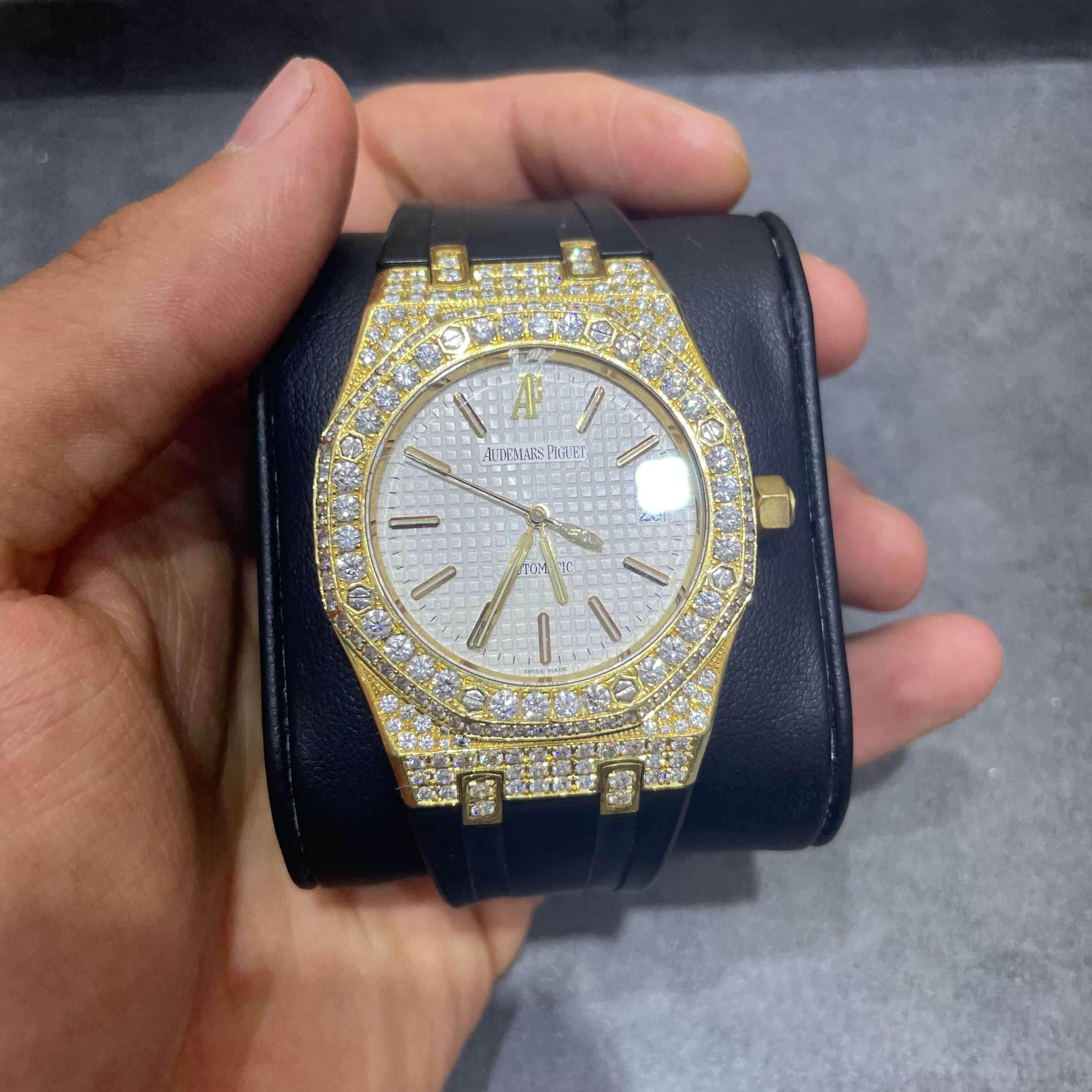 39mm Bust Down Audemar Piguet Royal Oak Yellow Gold