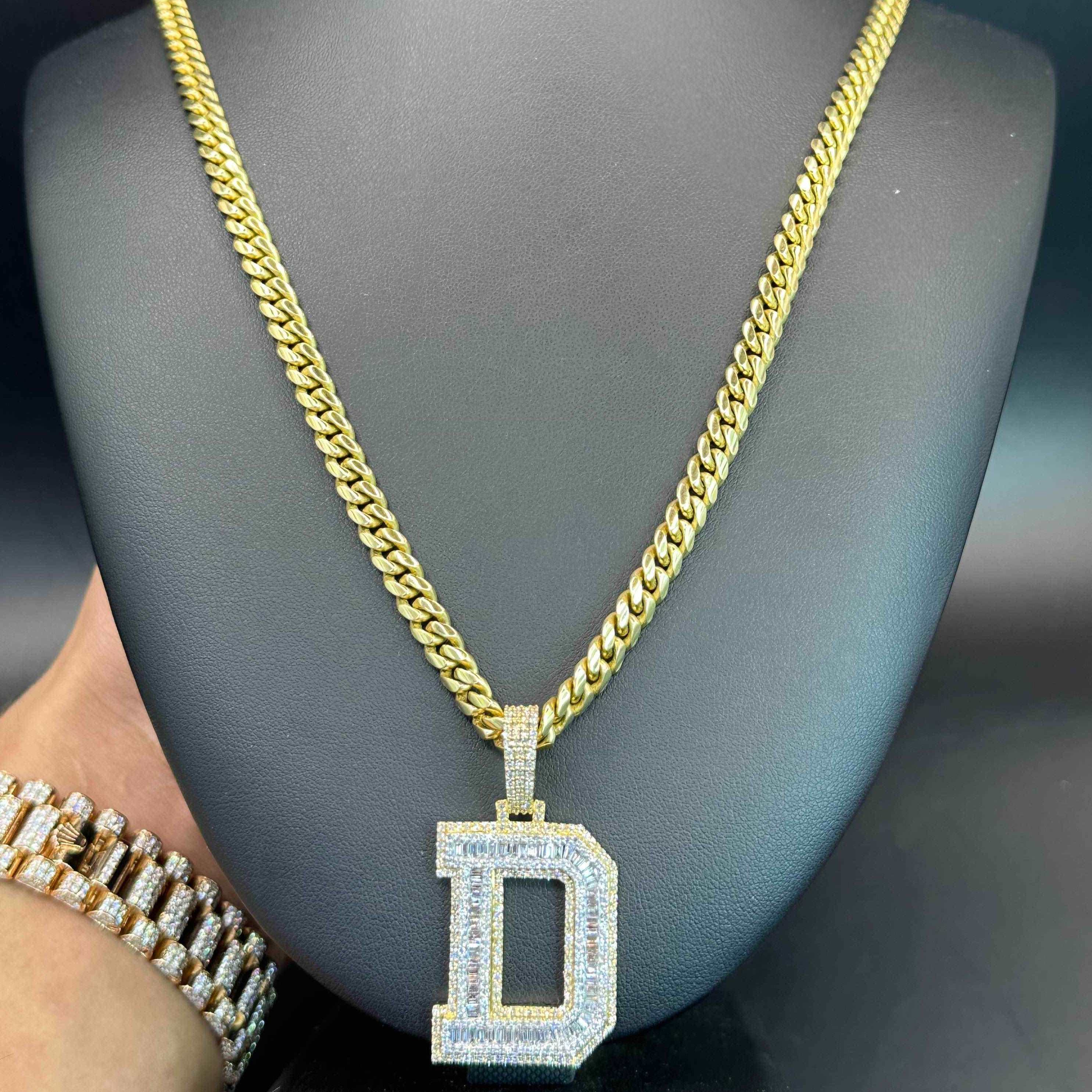 iced out lab pendant