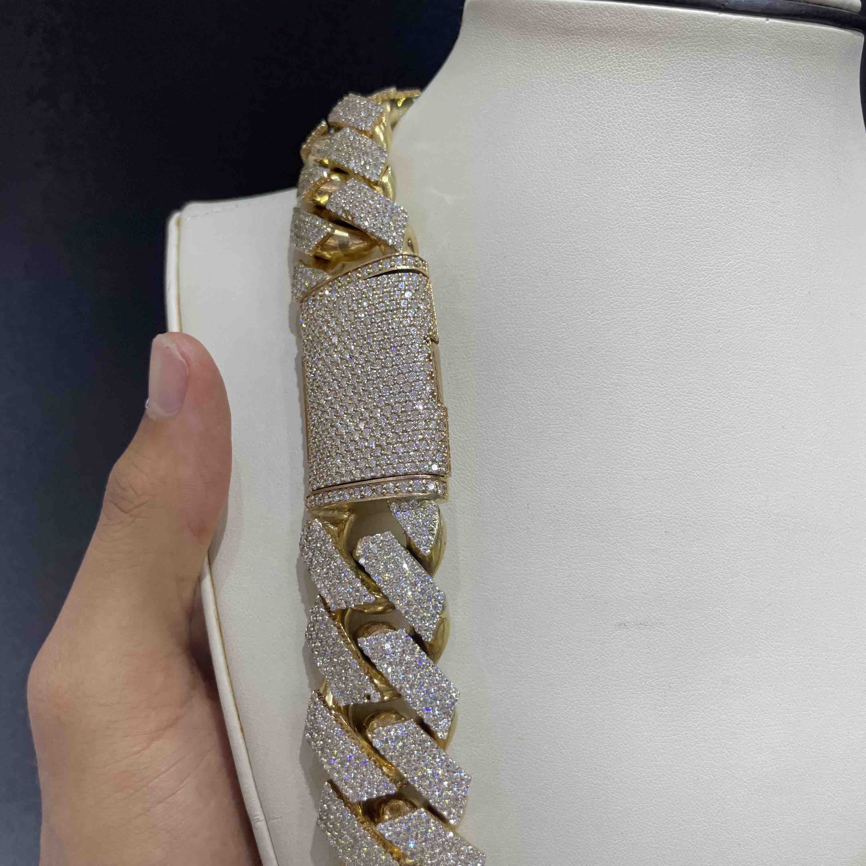 BUST DOWN KILO CUBAN LINK CHAIN