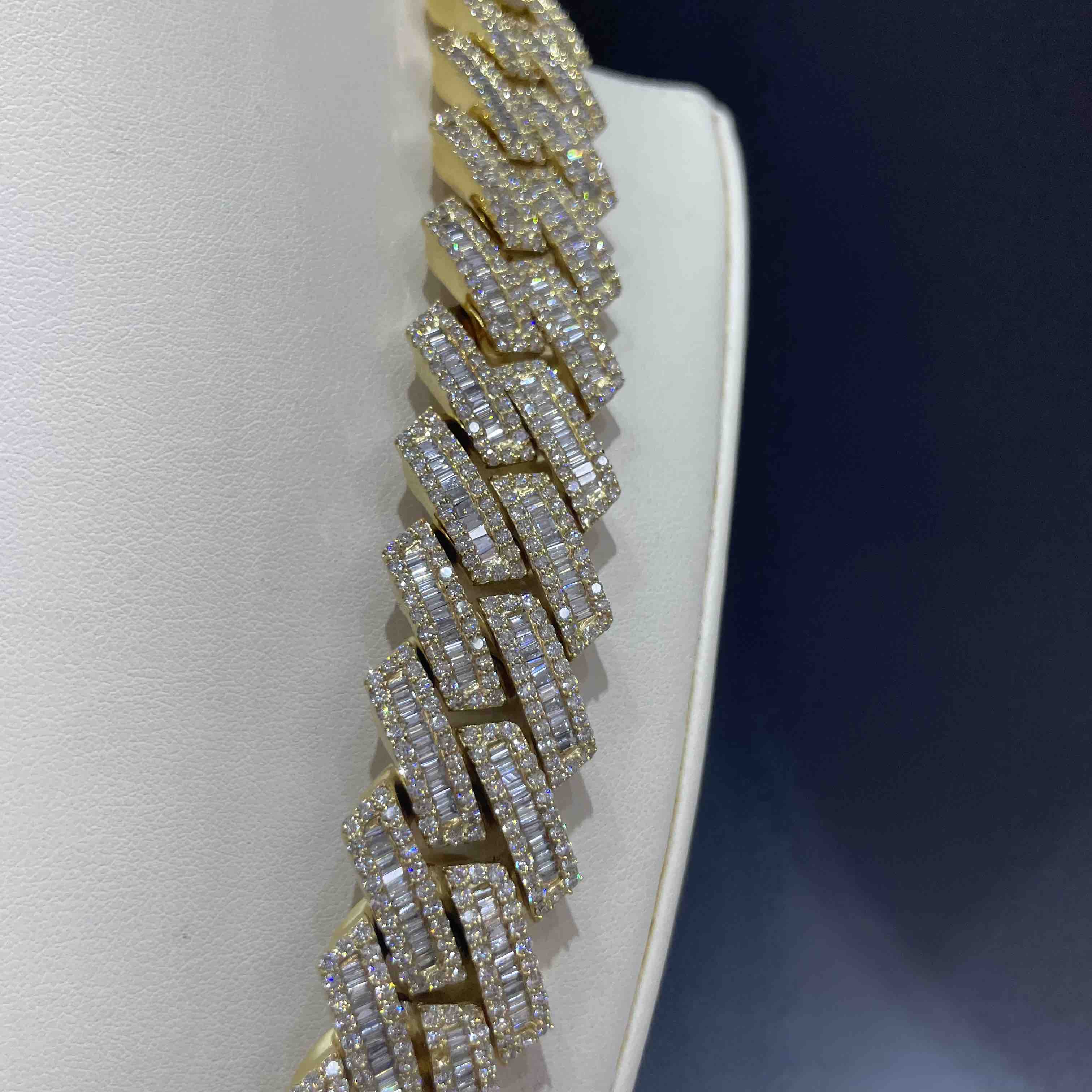 BUST DOWN KILO CUBAN LINK