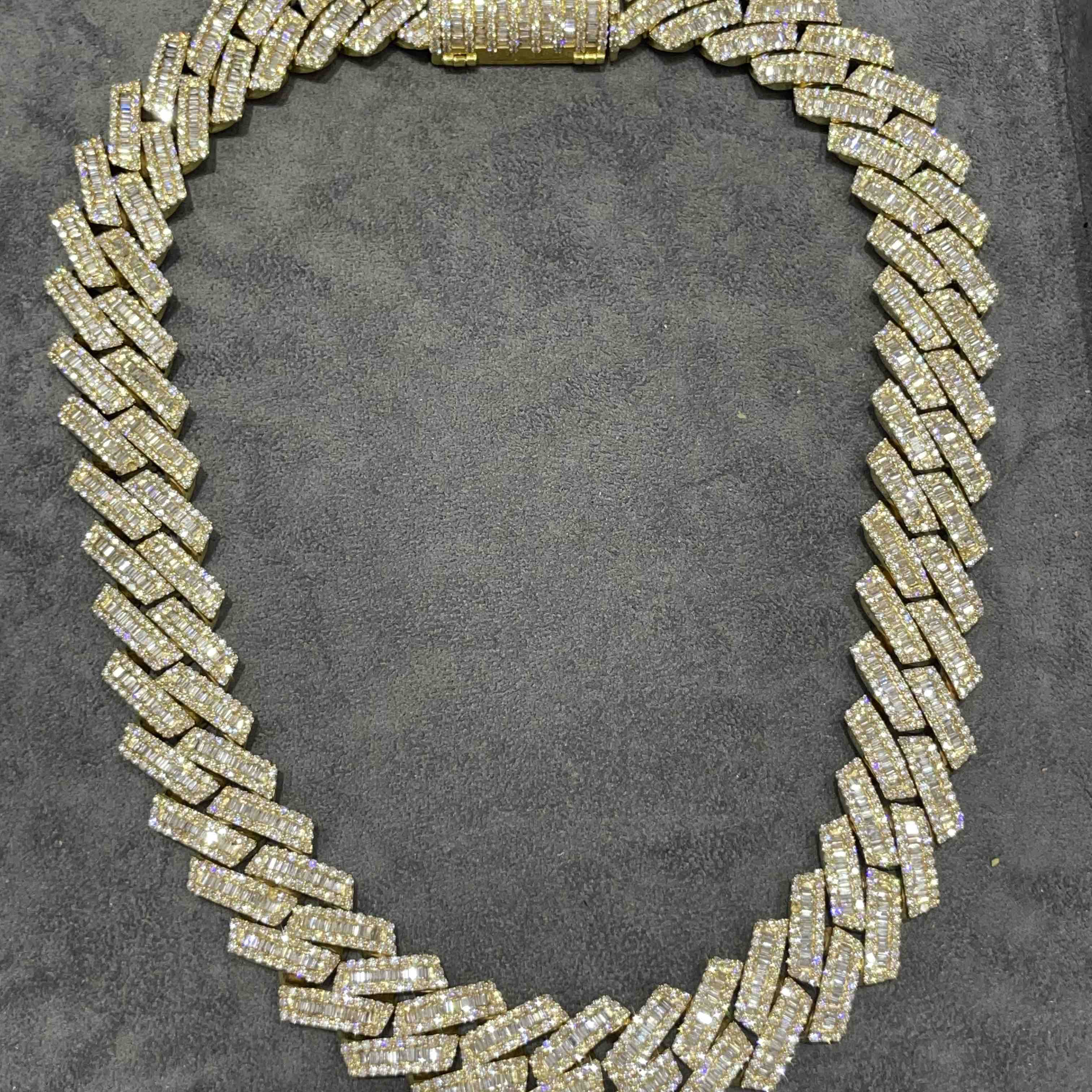BUST DOWN KILO CUBAN LINK
