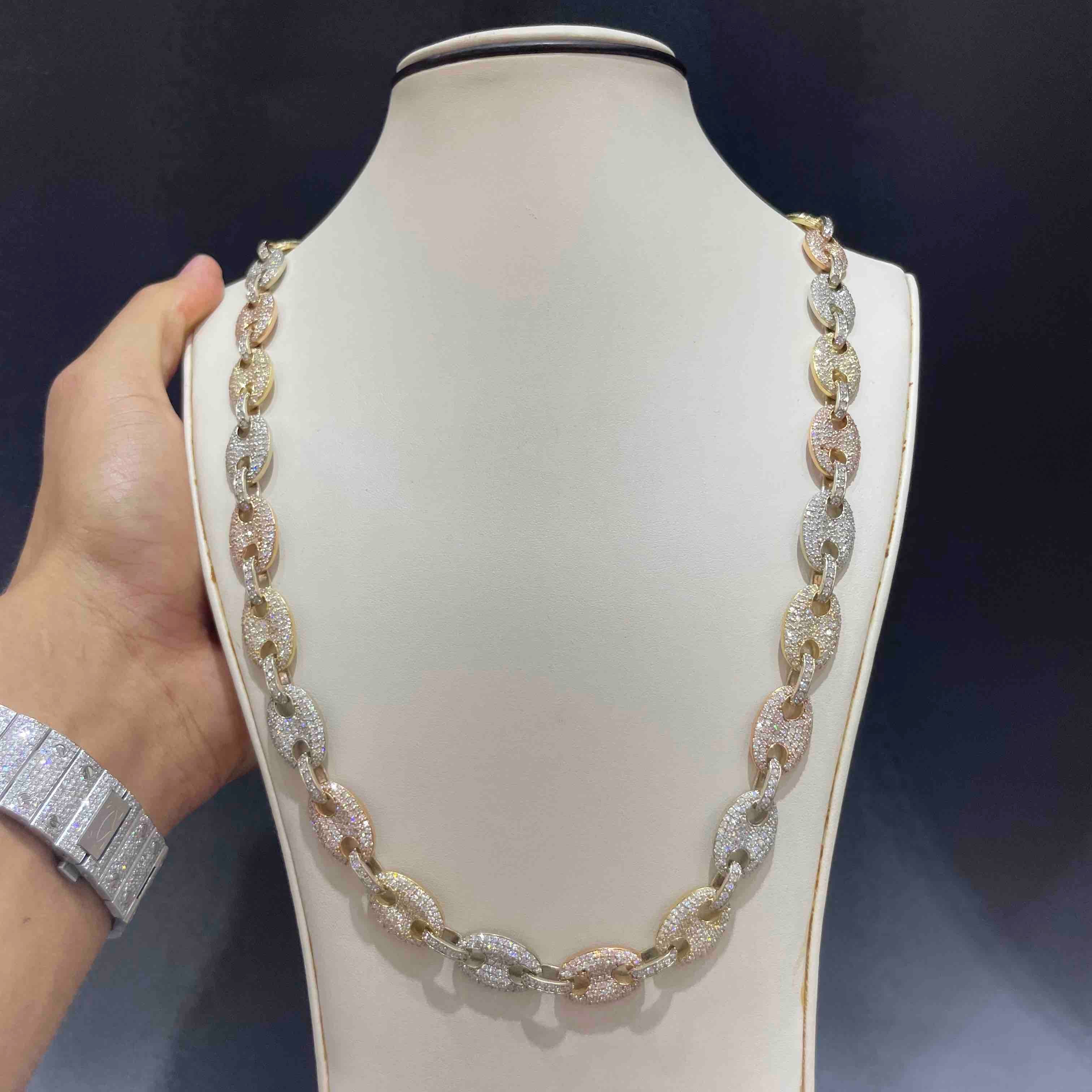 Gucci Link Chain Iced Bust Down