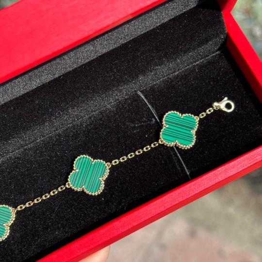 18k Yellow Gold Malachite Clover Bracelet