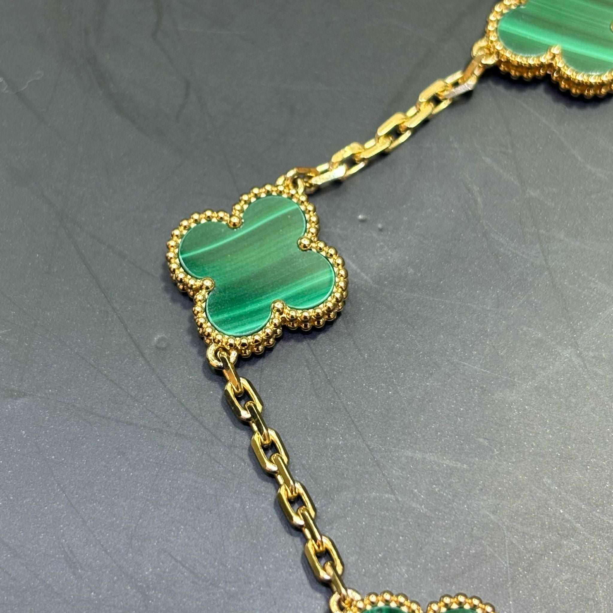 18k Yellow Gold Malachite Clover Bracelet