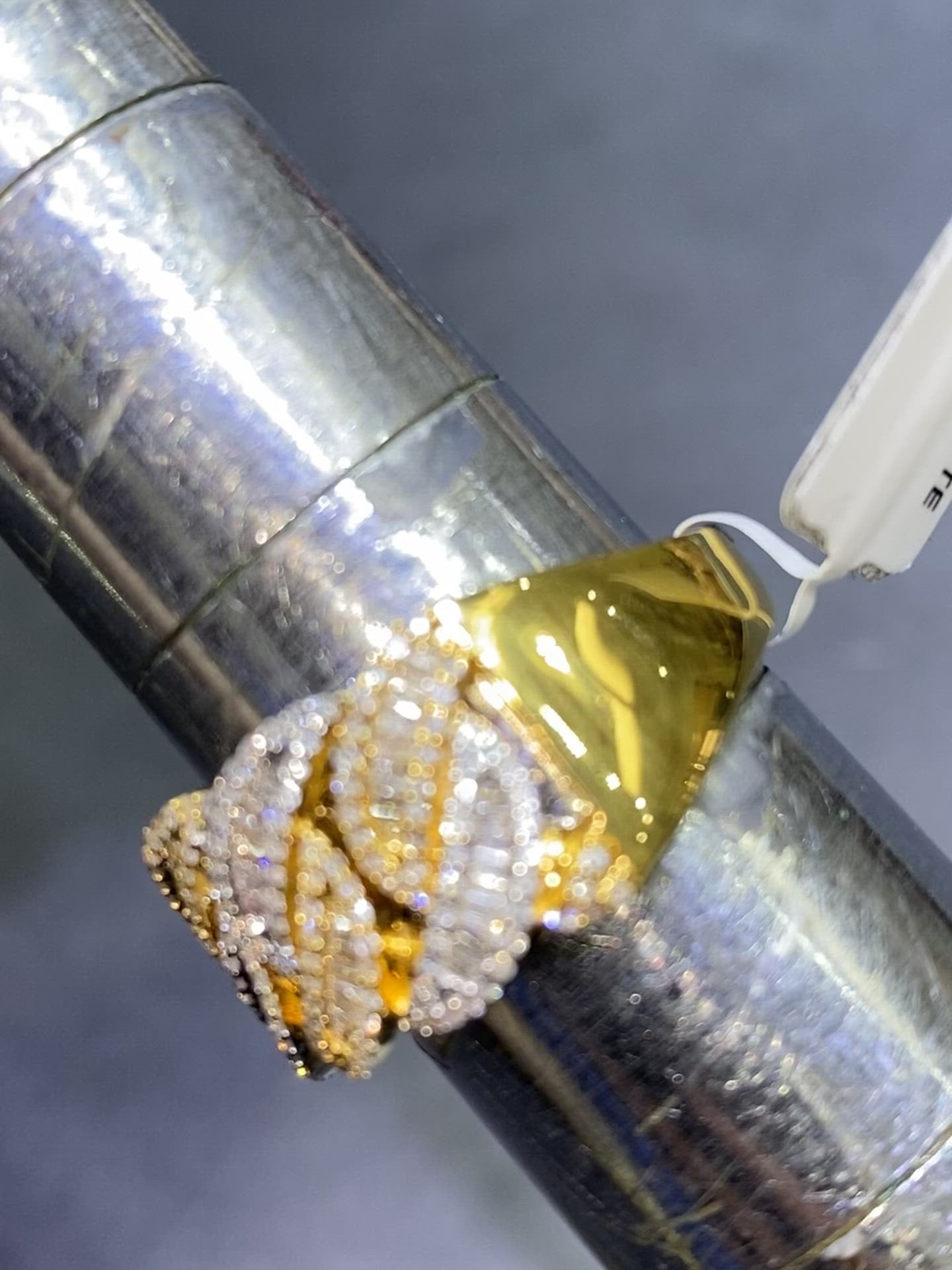new 10 k “iced” diamond💎 miami cuban link ring 1.7cts vs1