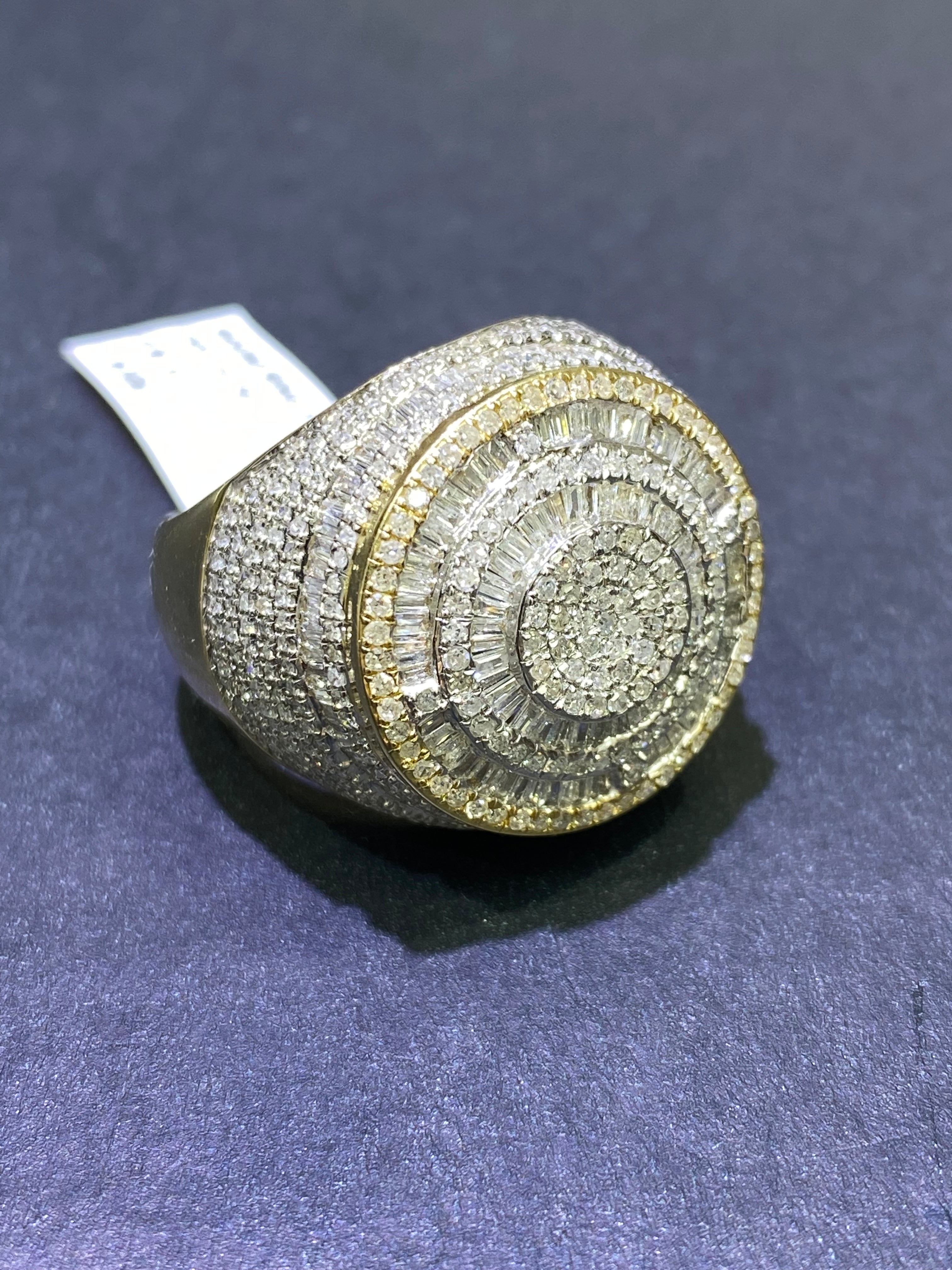 14k DESIGNED NATURAL DIAMOND RING