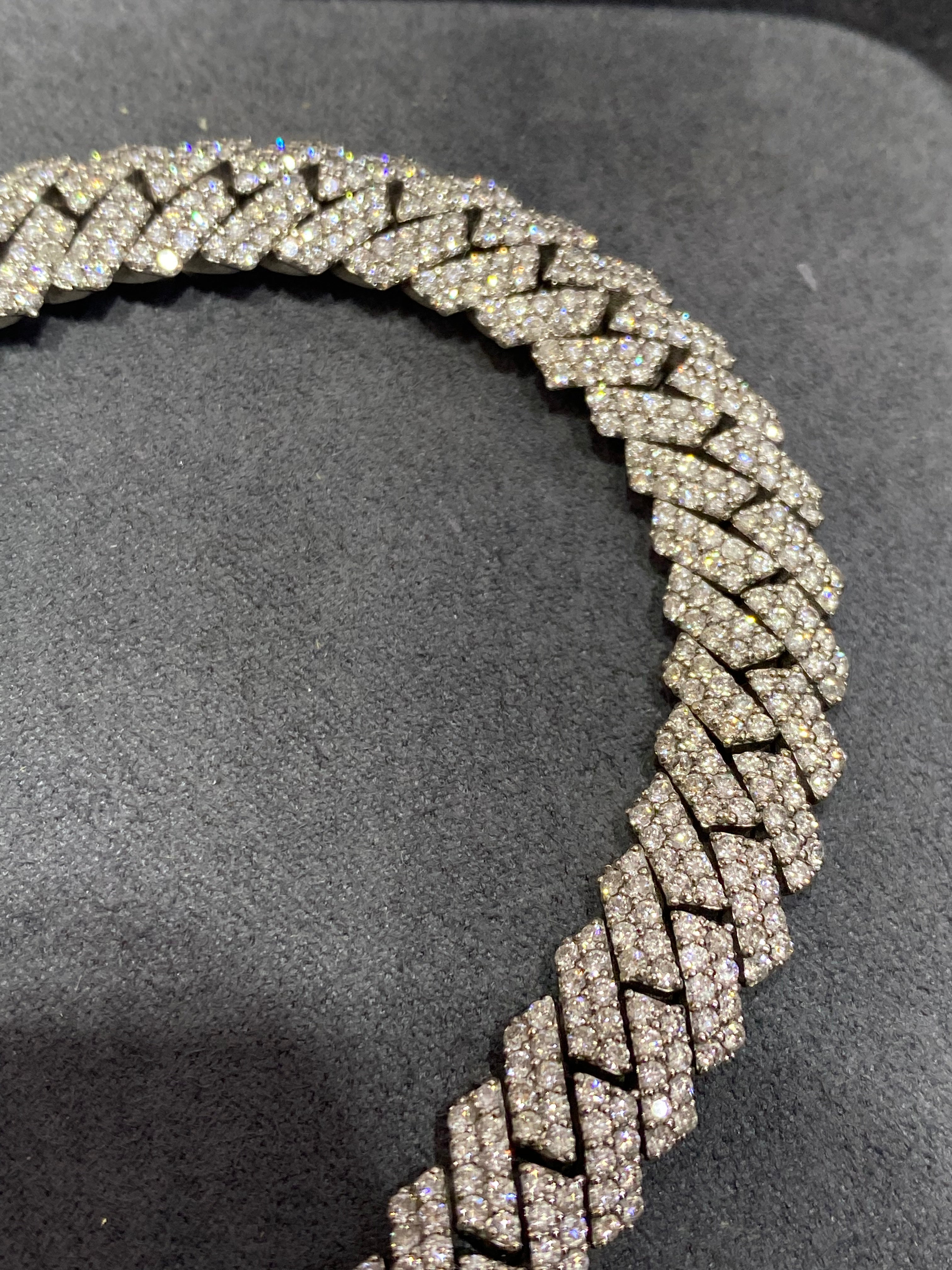 New ICED 14k WHITE GOLD MIAMI CUBAN NECKLACE Vs1 24.cts.t.w. NATURAL DIAMONDS