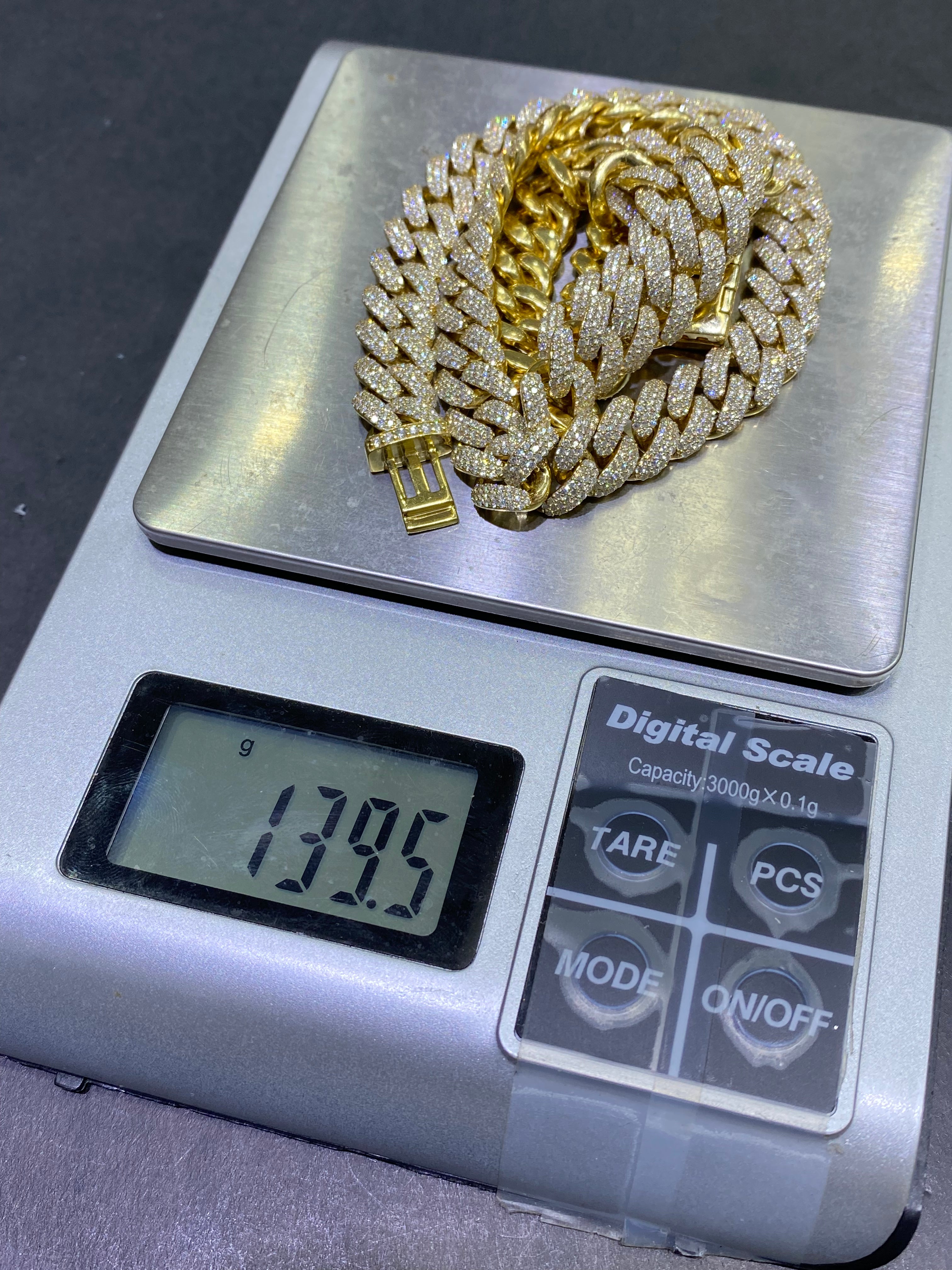 new โiced bustdown โ miami cuban link vs1 natural diamond ๐ 30cts.t.w.