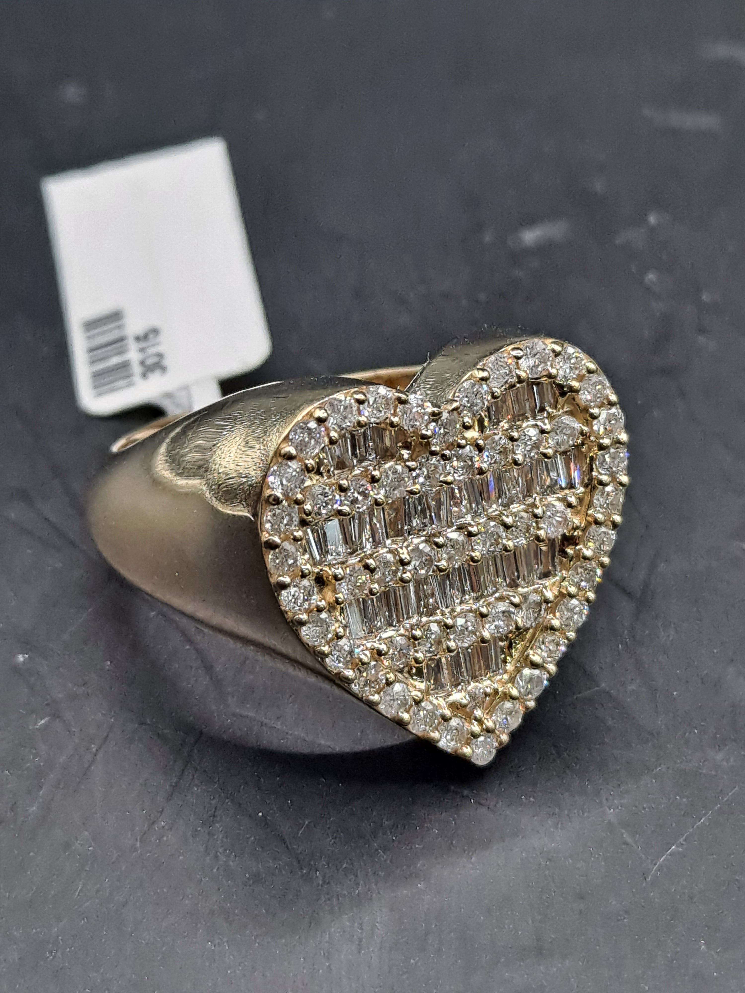 diamond heart ring 1.58 ct tw baguette