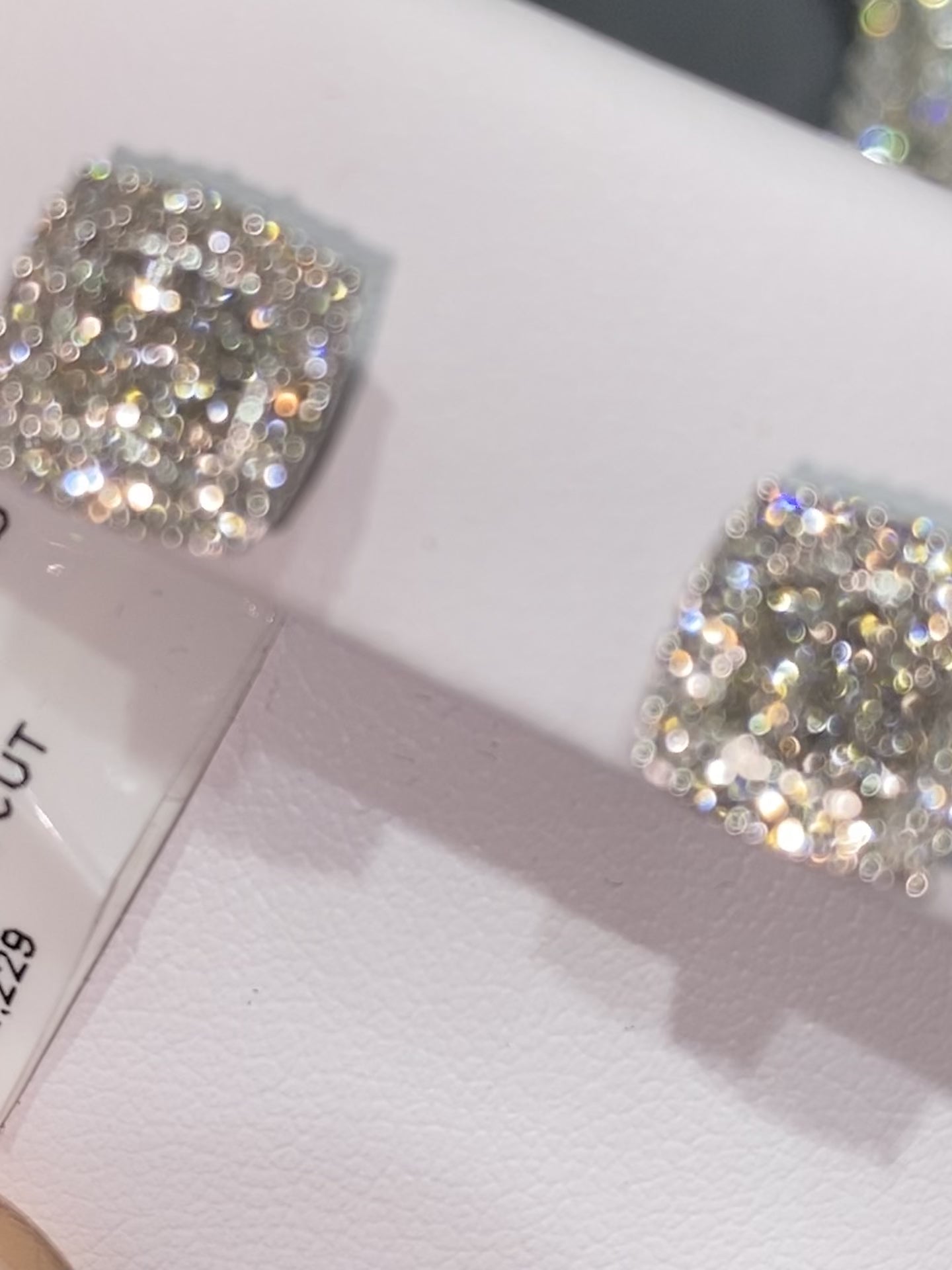 BUST DOWNS EARRINGS PRESIDENTIAL