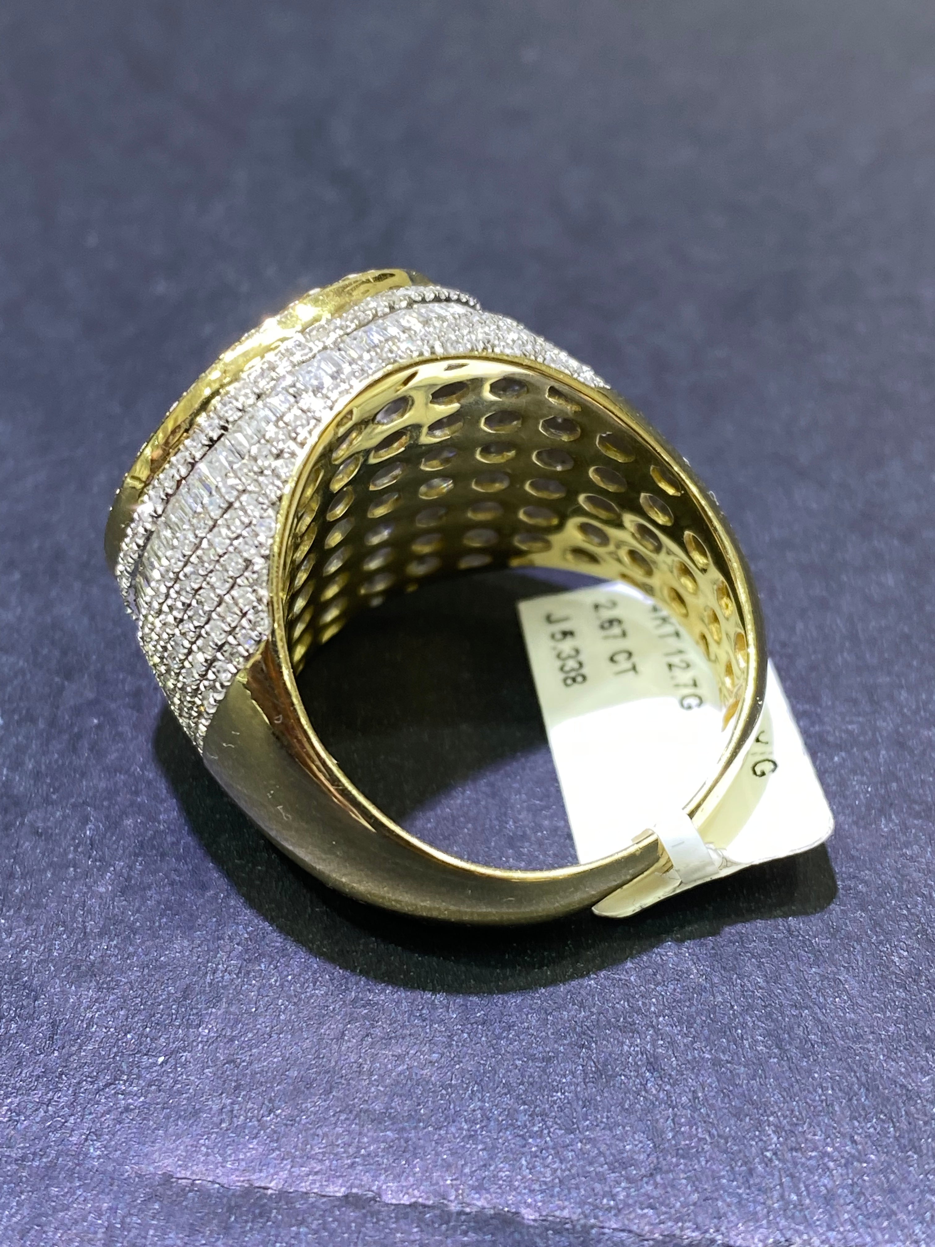 14k DESIGNED NATURAL DIAMOND RING